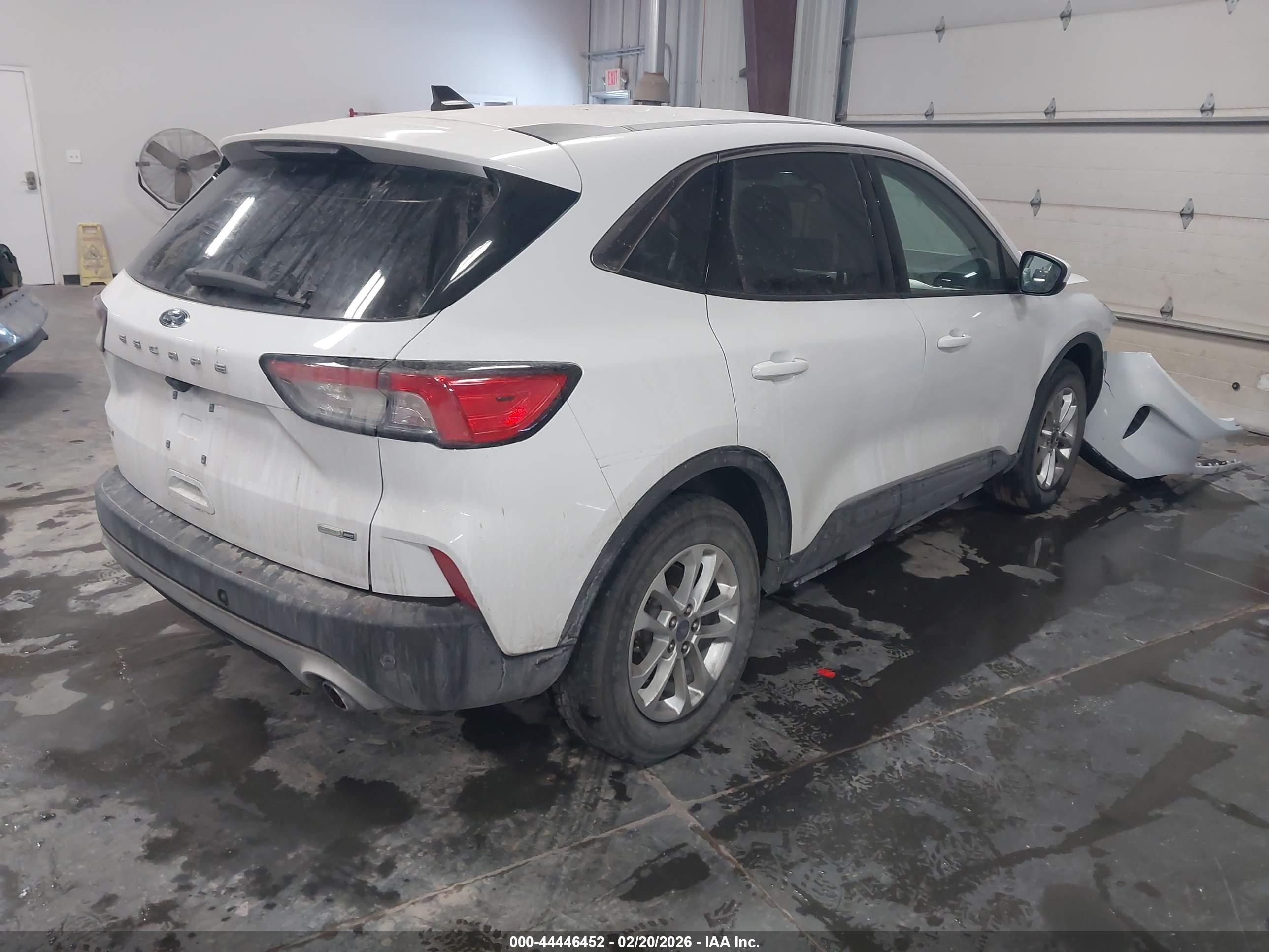 FORD ESCAPE image 4
