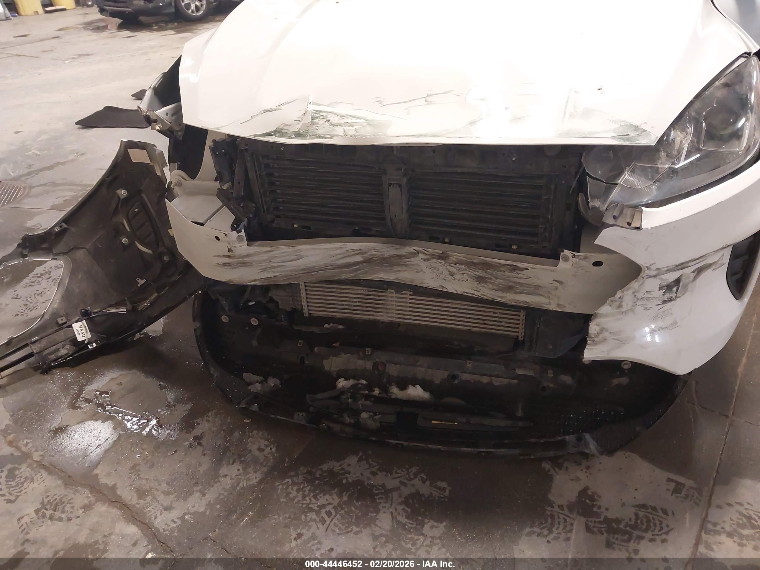 FORD ESCAPE image 6