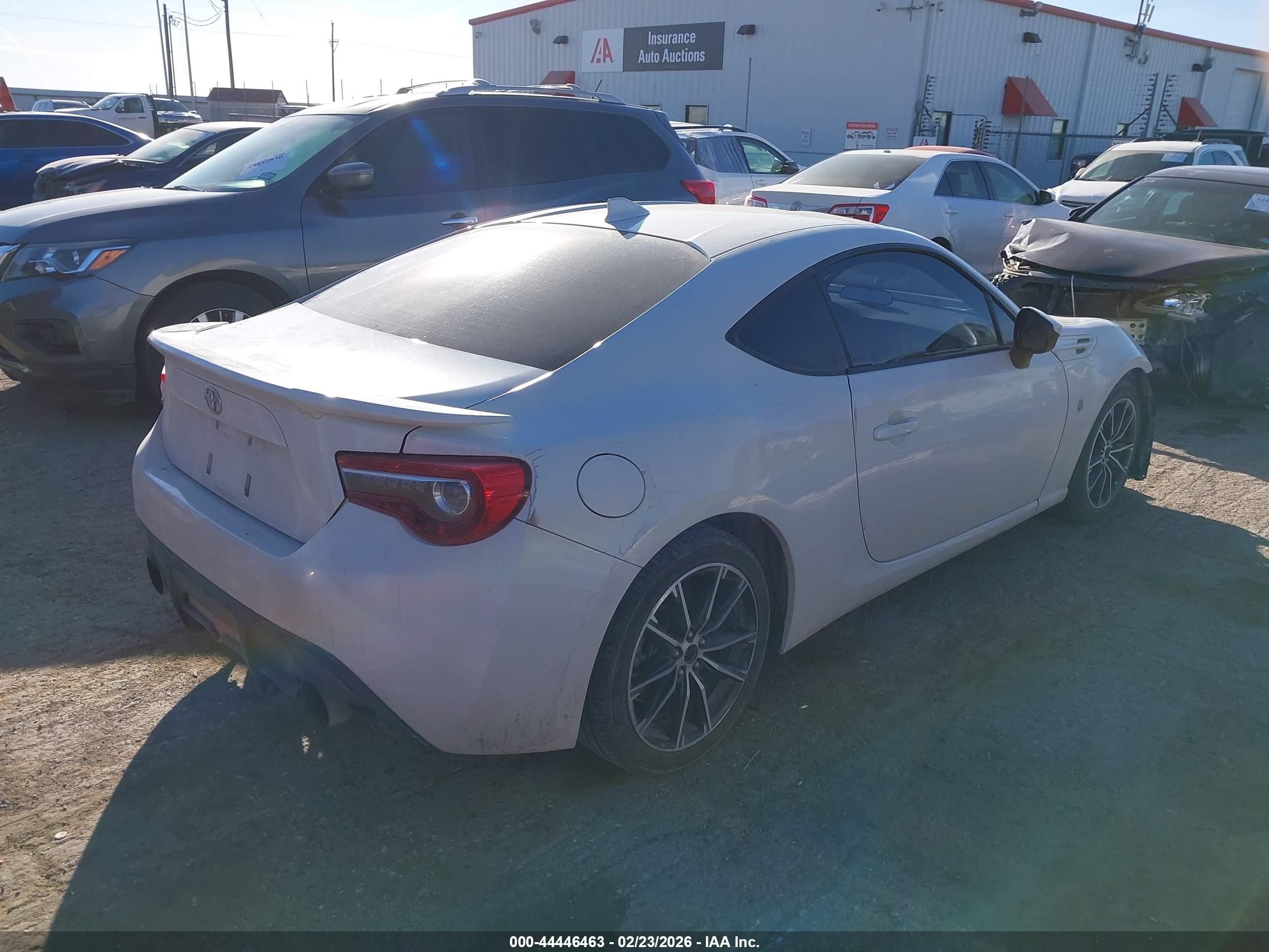 TOYOTA 86 image 4