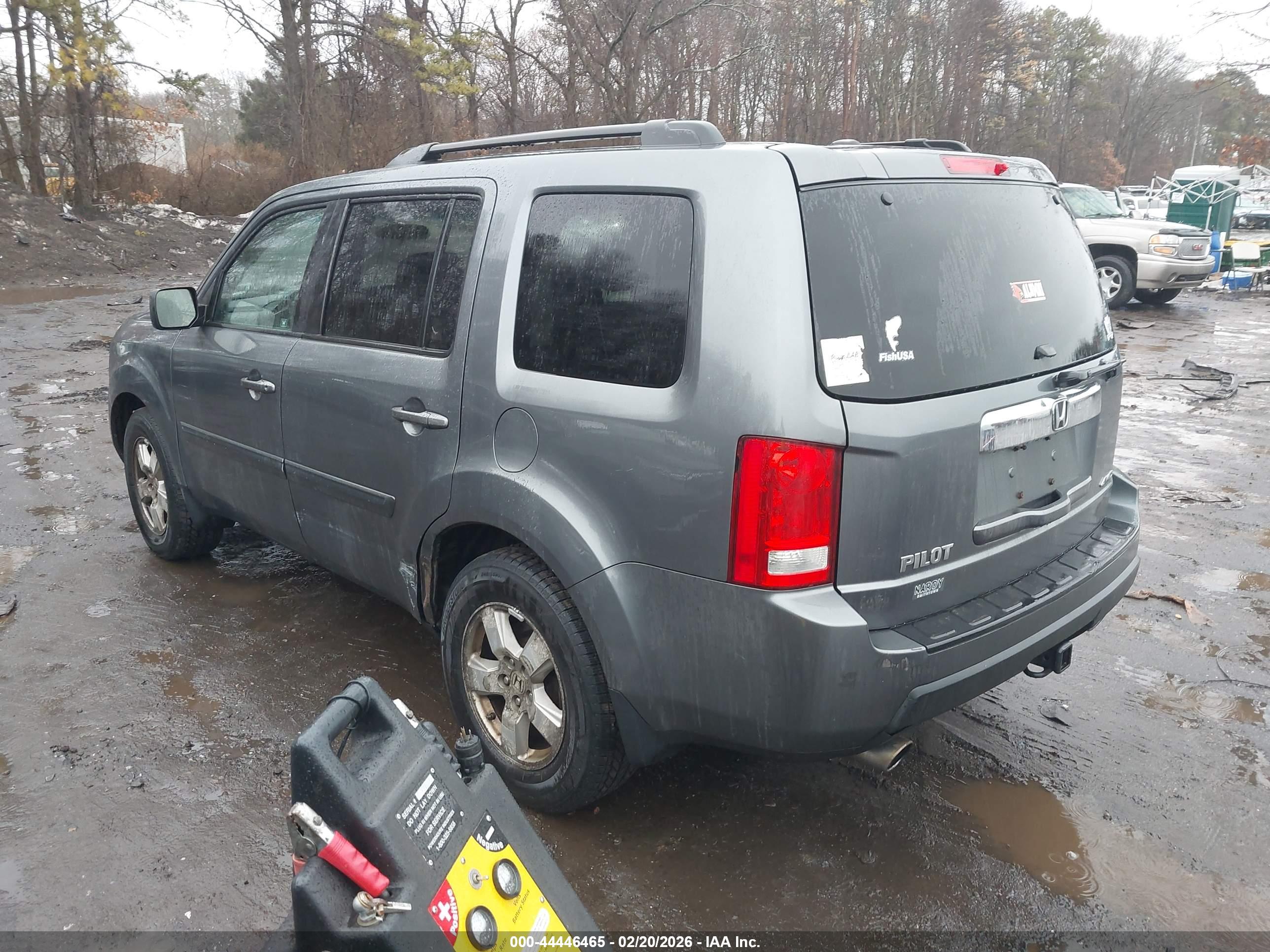HONDA PILOT image 3