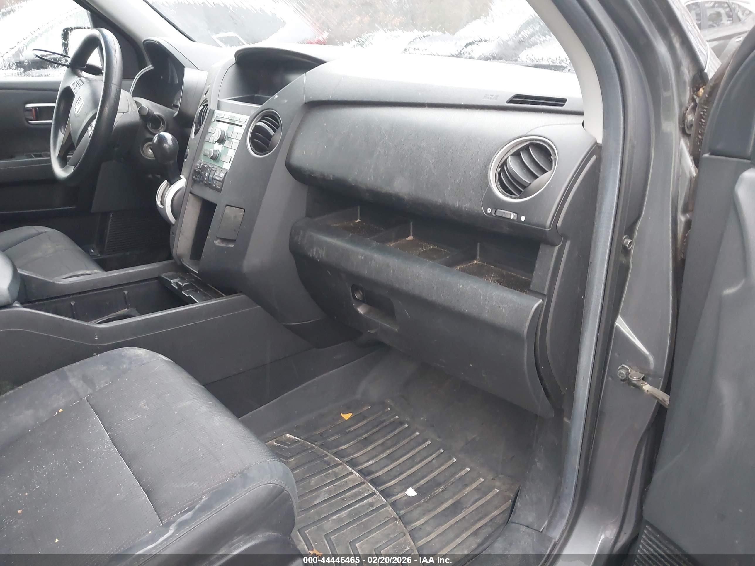 HONDA PILOT image 5