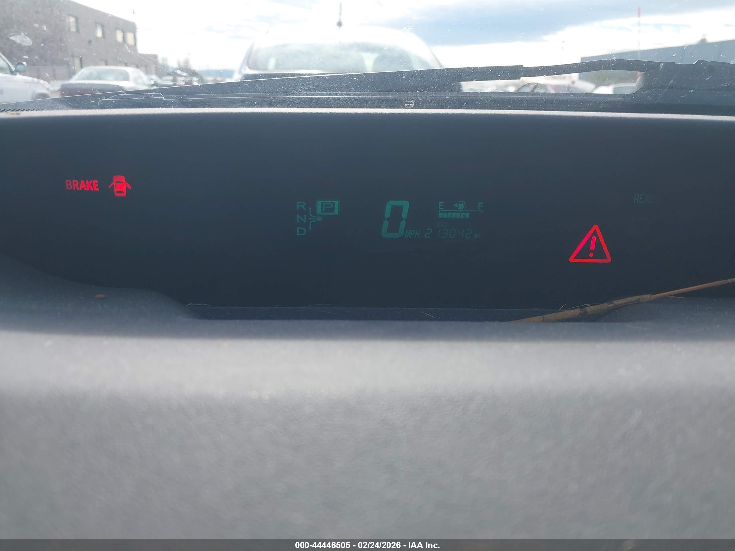 TOYOTA PRIUS image 7