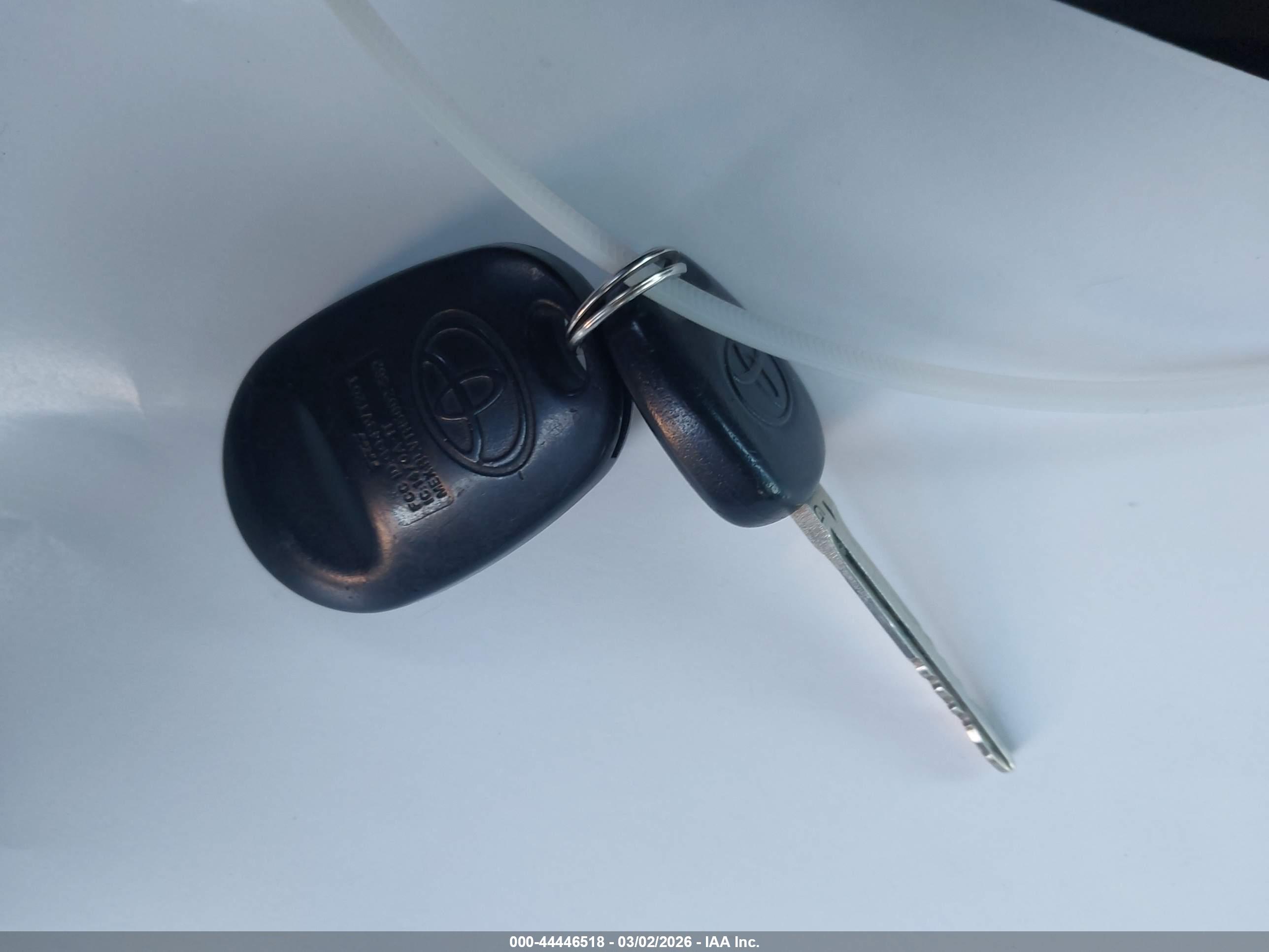 TOYOTA SEQUOIA image 11