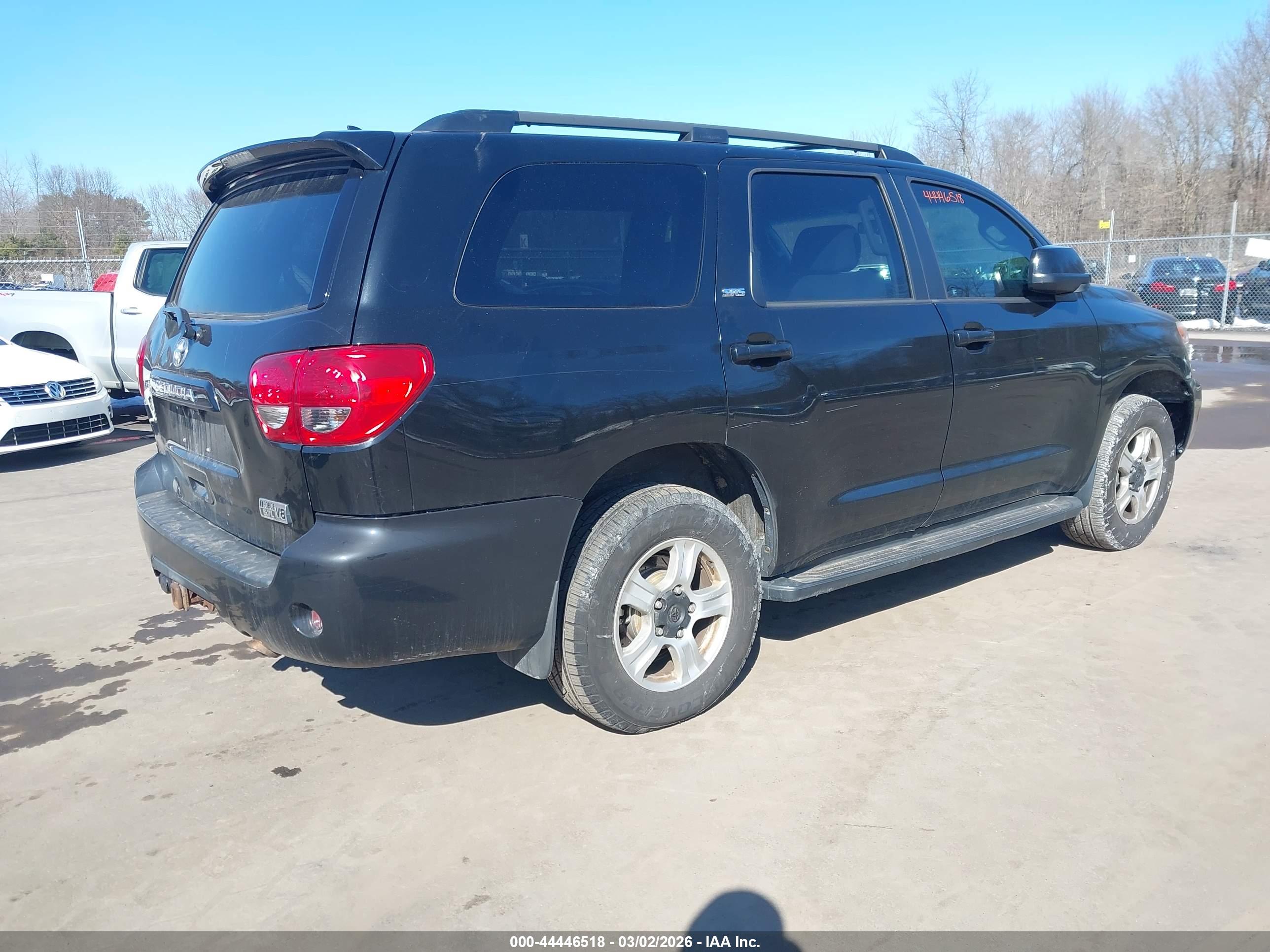 TOYOTA SEQUOIA image 4