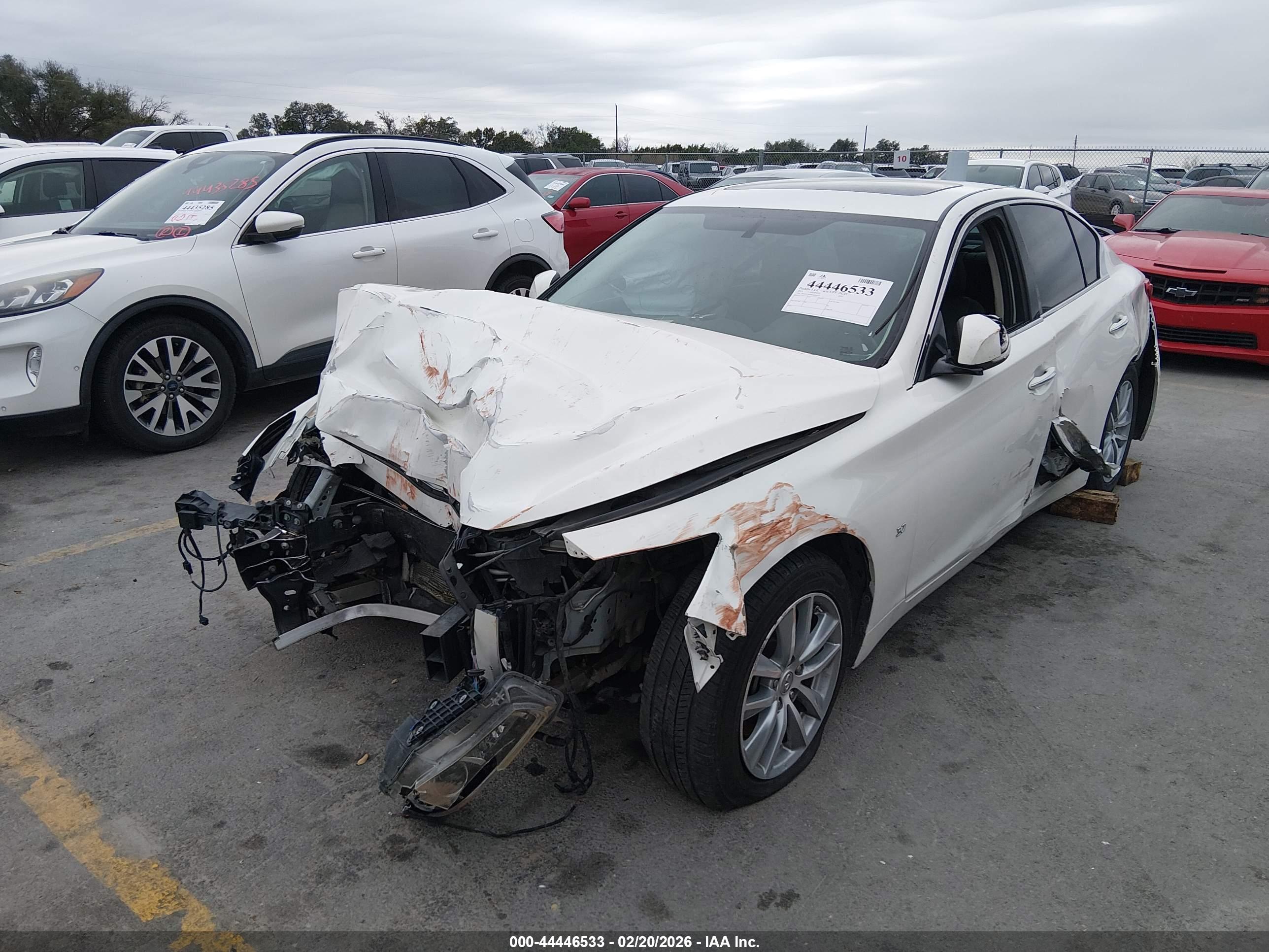 INFINITI Q50 image 2