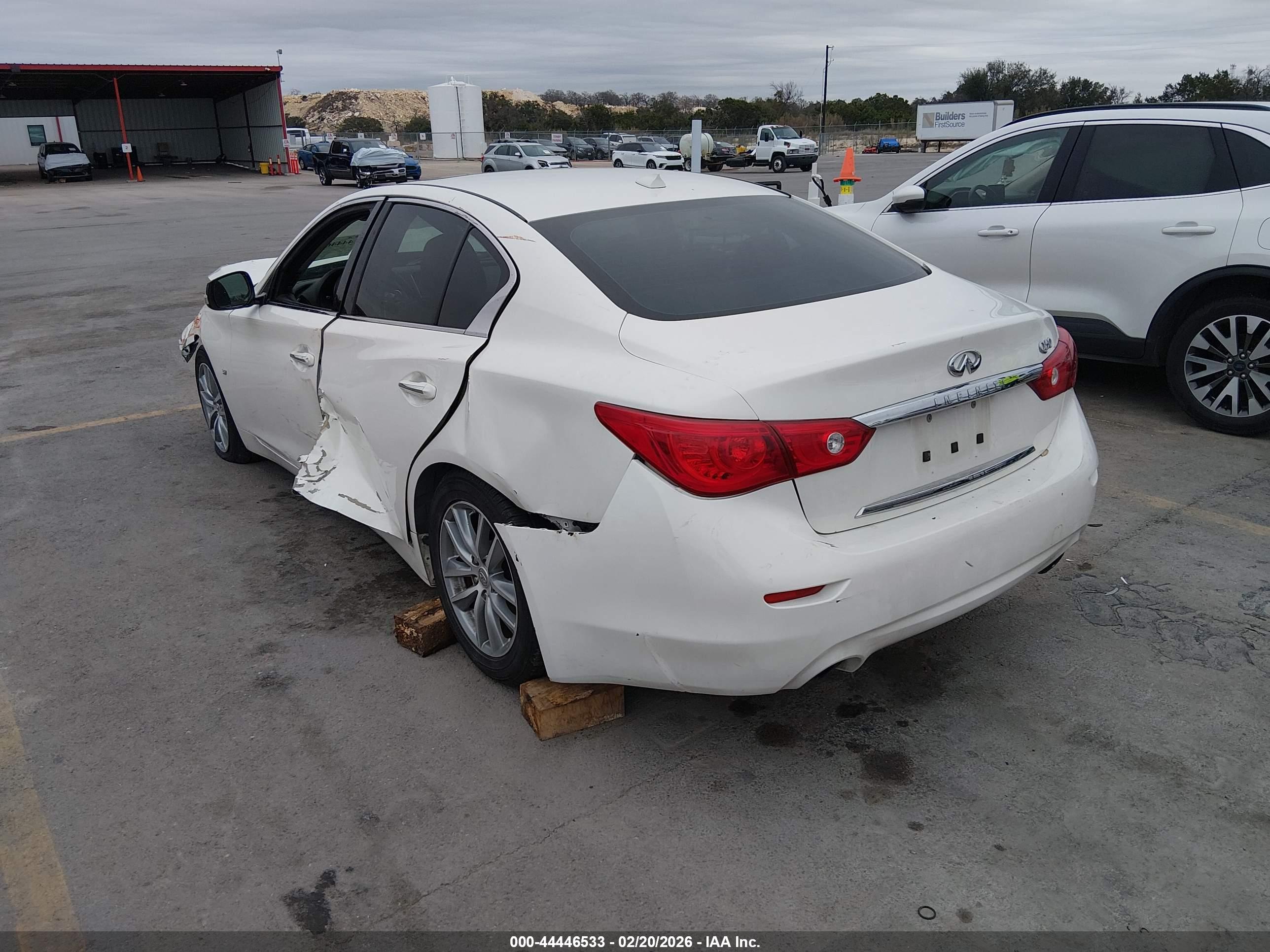 INFINITI Q50 image 3