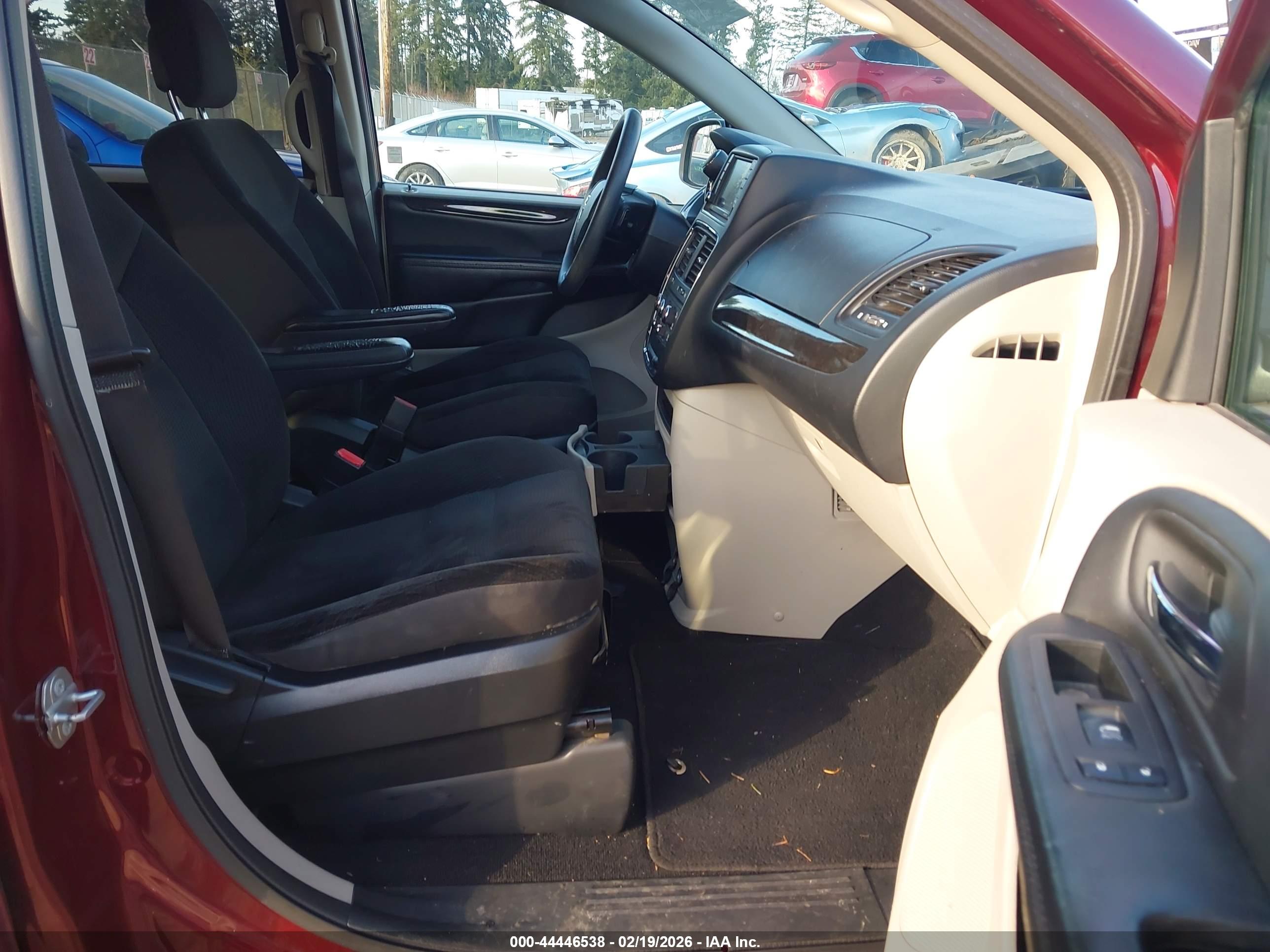 DODGE GRAND image 5