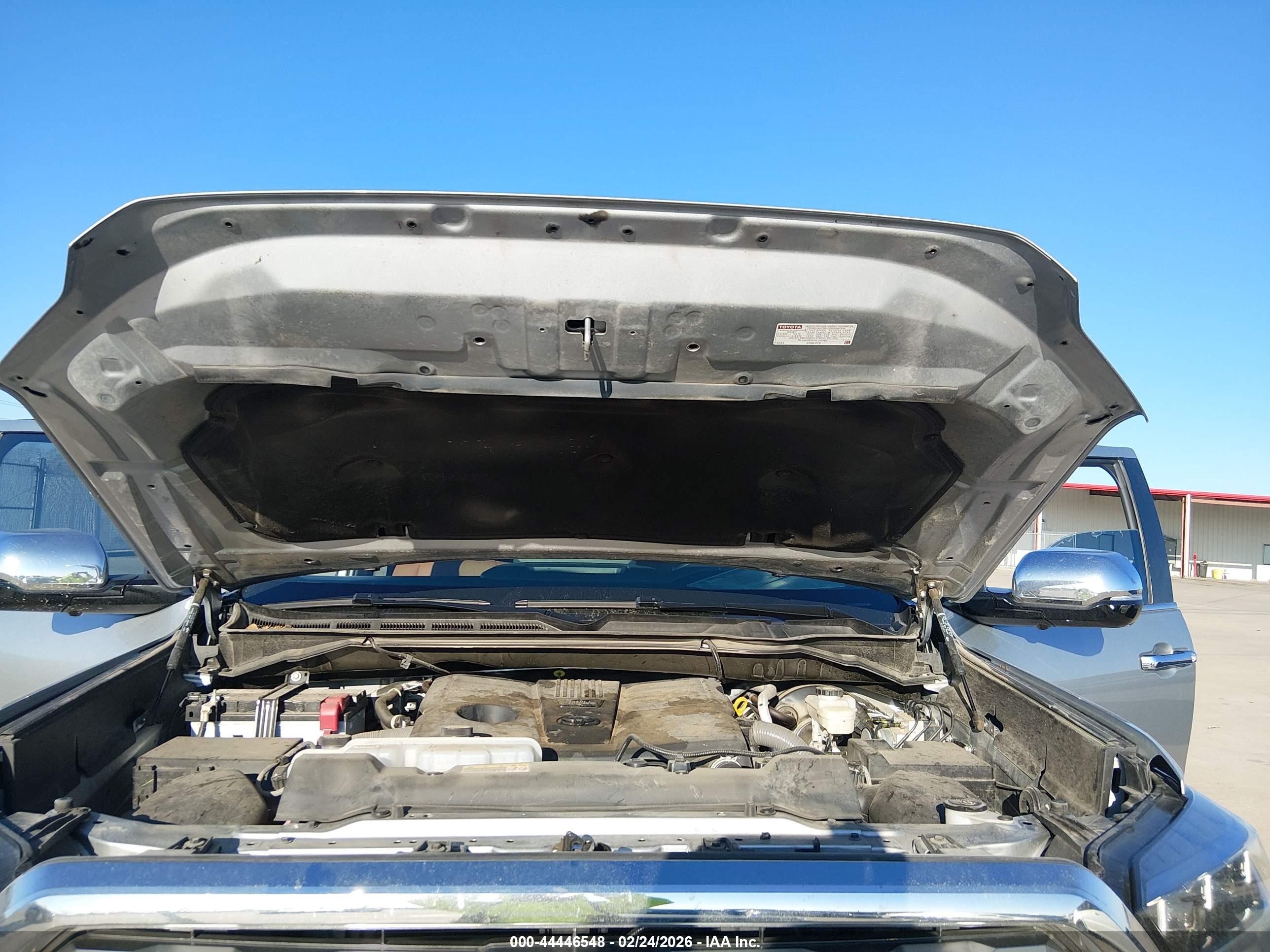 TOYOTA TUNDRA image 10