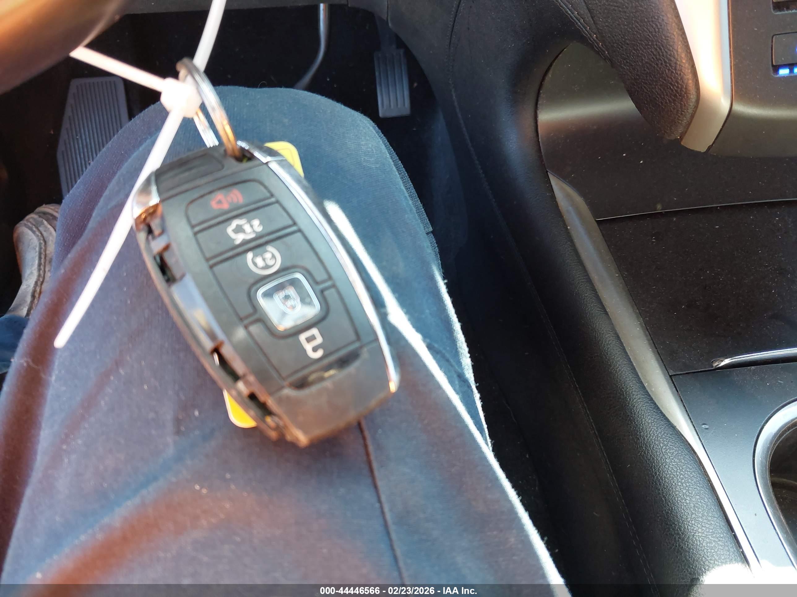 LINCOLN MKC image 11