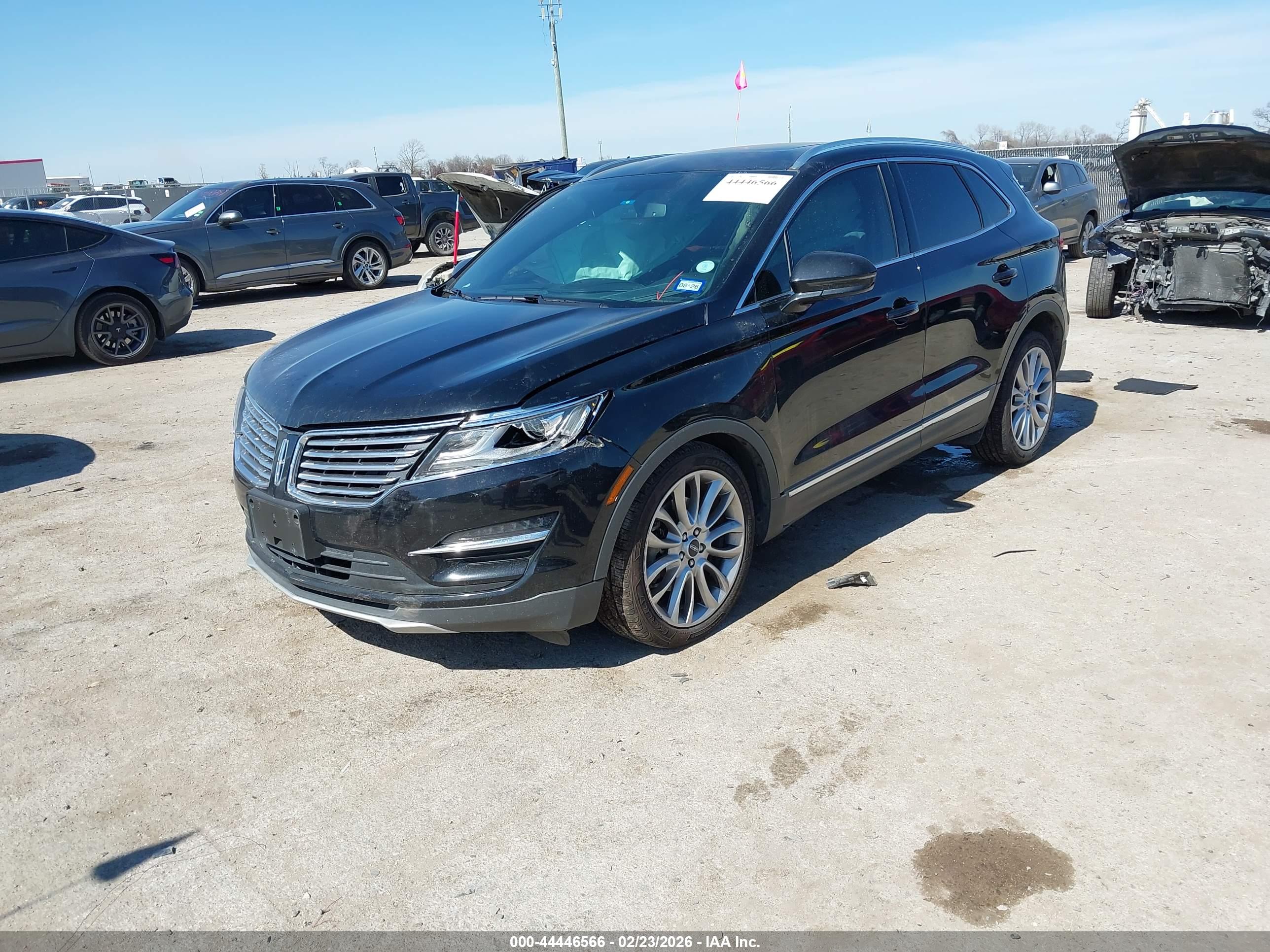 LINCOLN MKC image 2