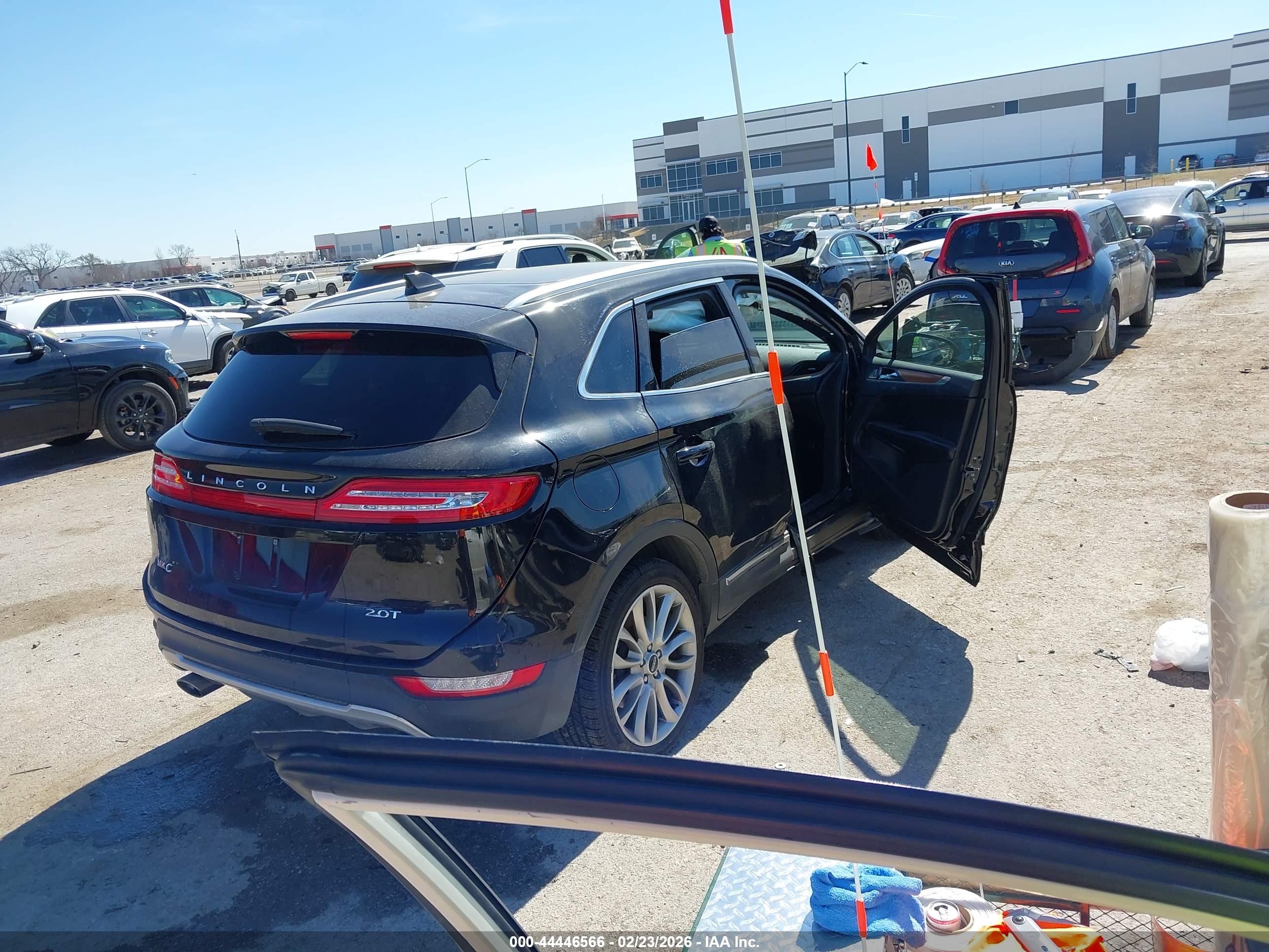 LINCOLN MKC image 4