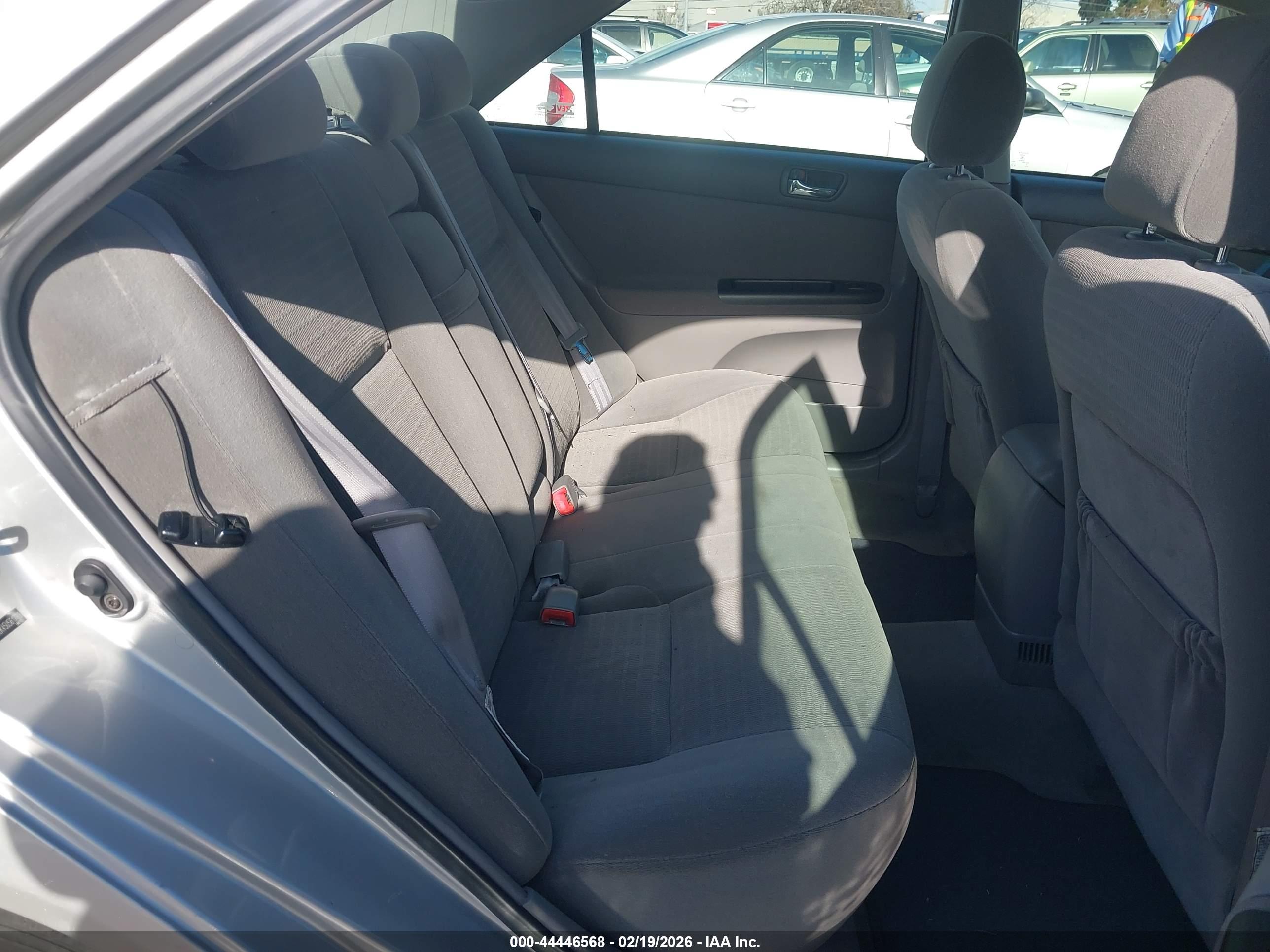 TOYOTA CAMRY image 8