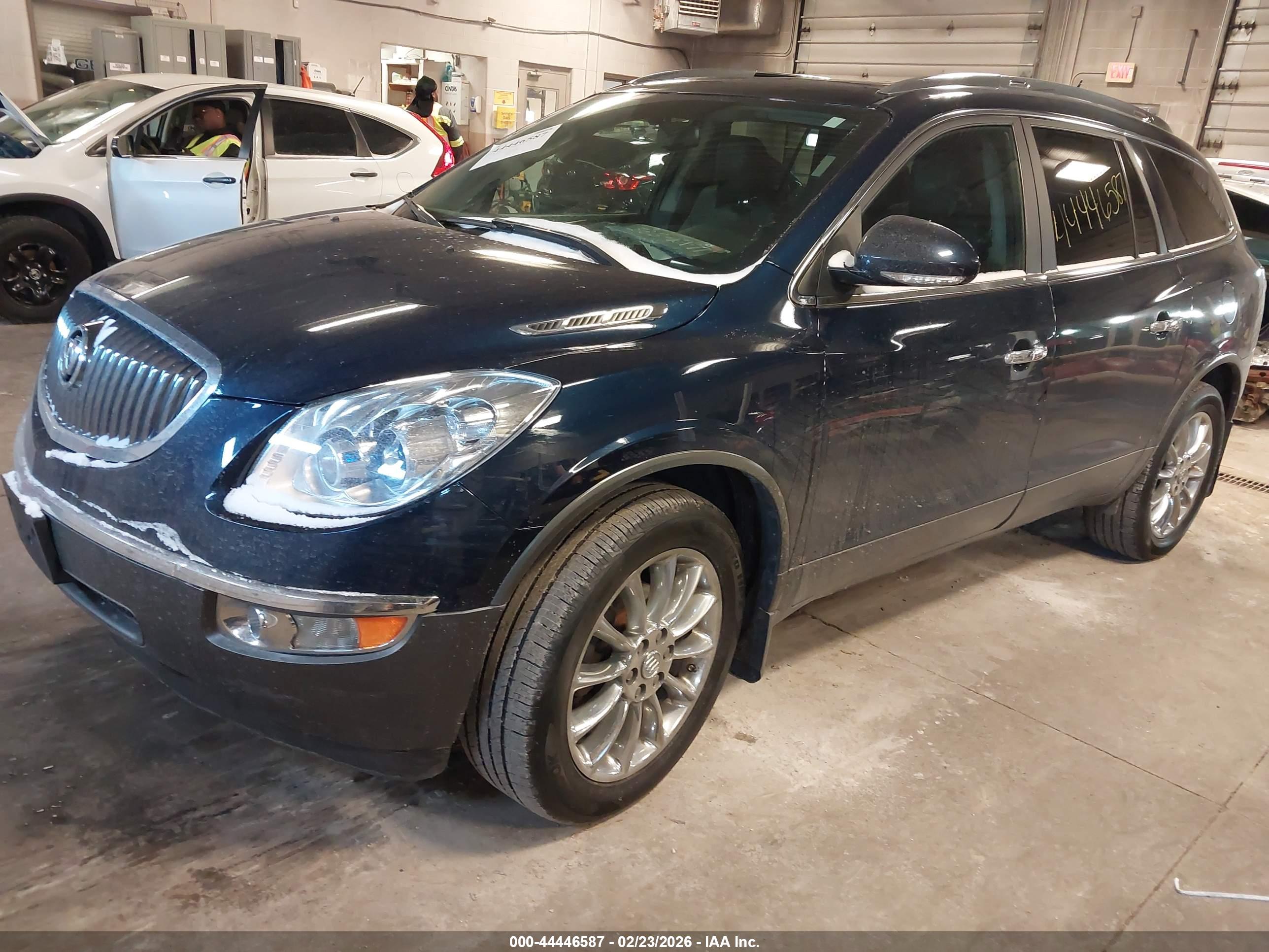 BUICK ENCLAVE image 2