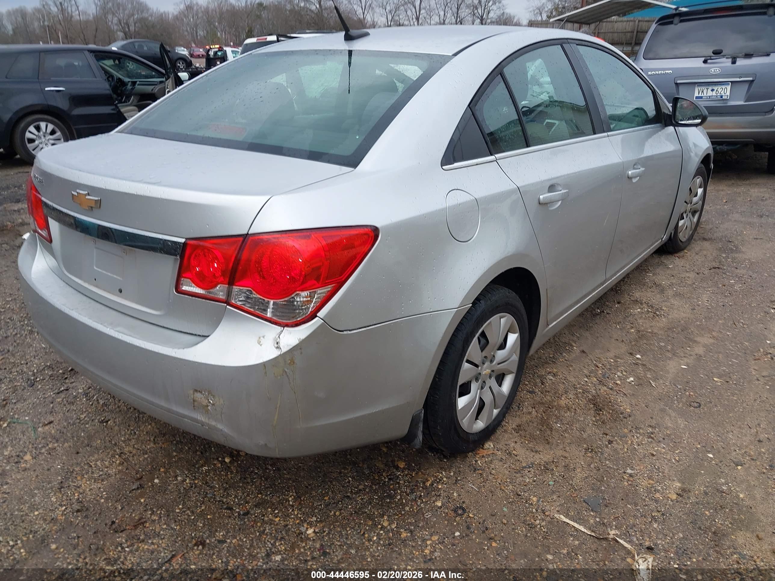 CHEVROLET CRUZE image 4