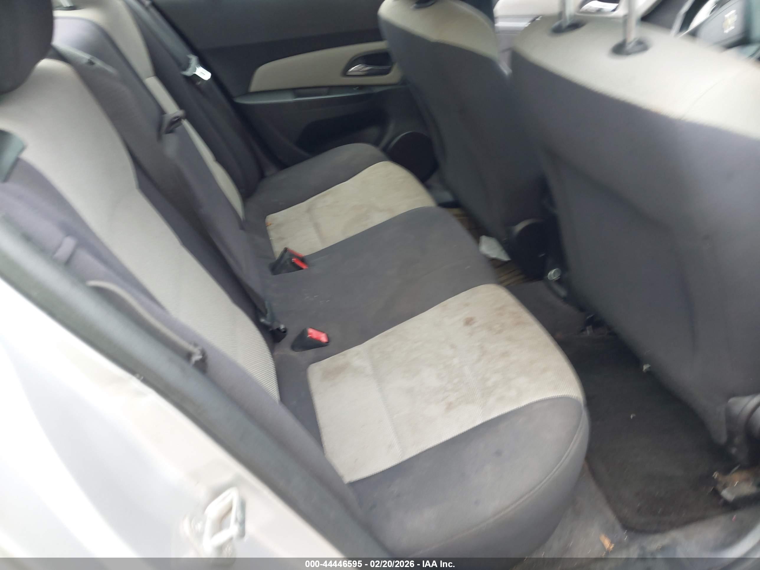 CHEVROLET CRUZE image 8
