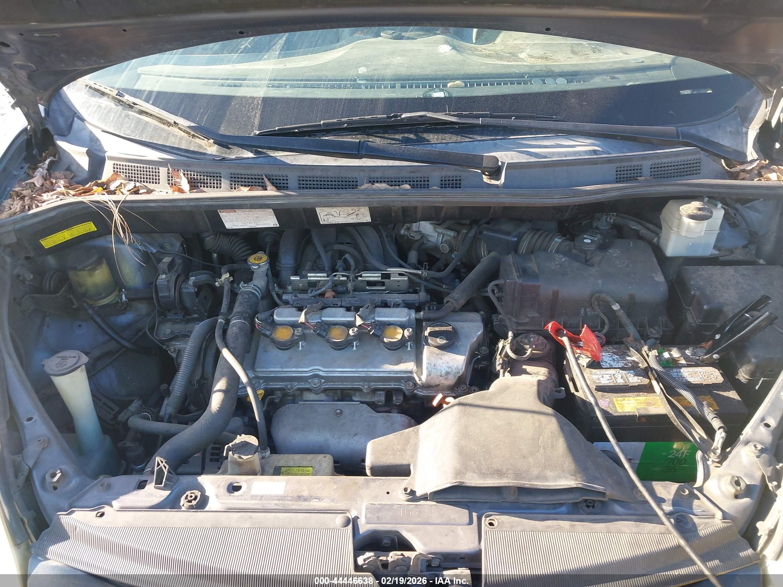 TOYOTA SIENNA image 10