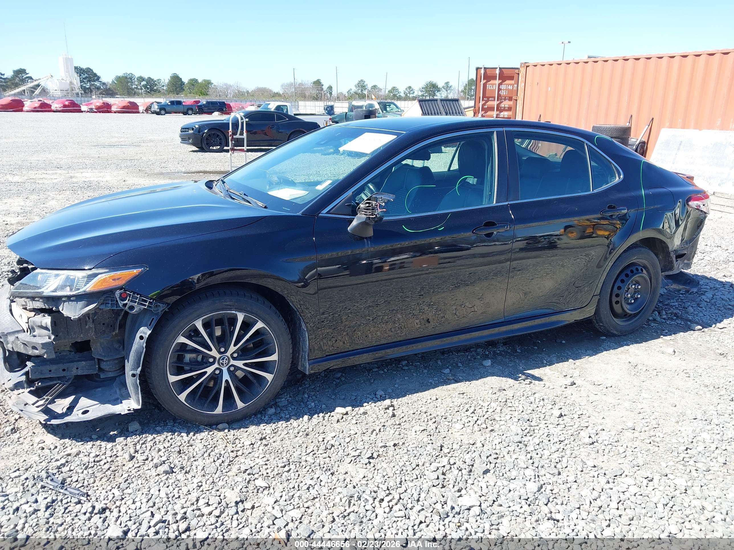 TOYOTA CAMRY image 6