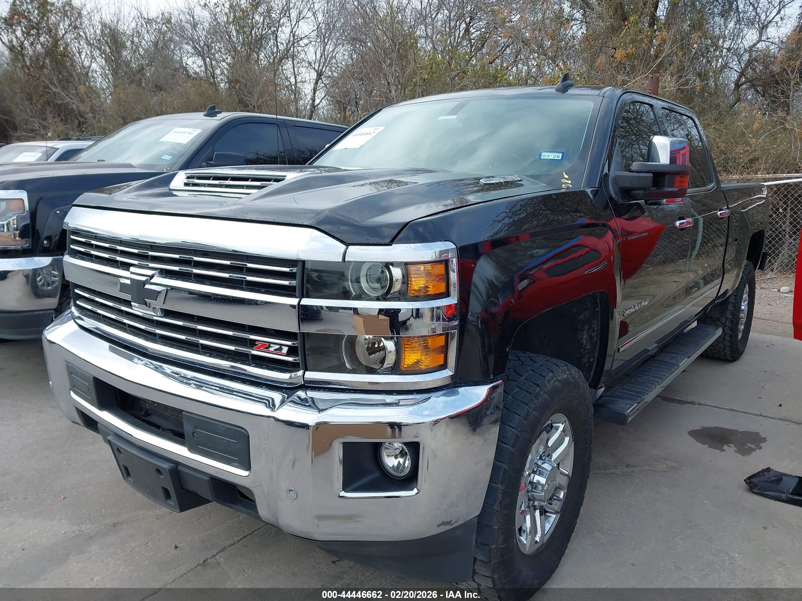 CHEVROLET SILVERADO image 2