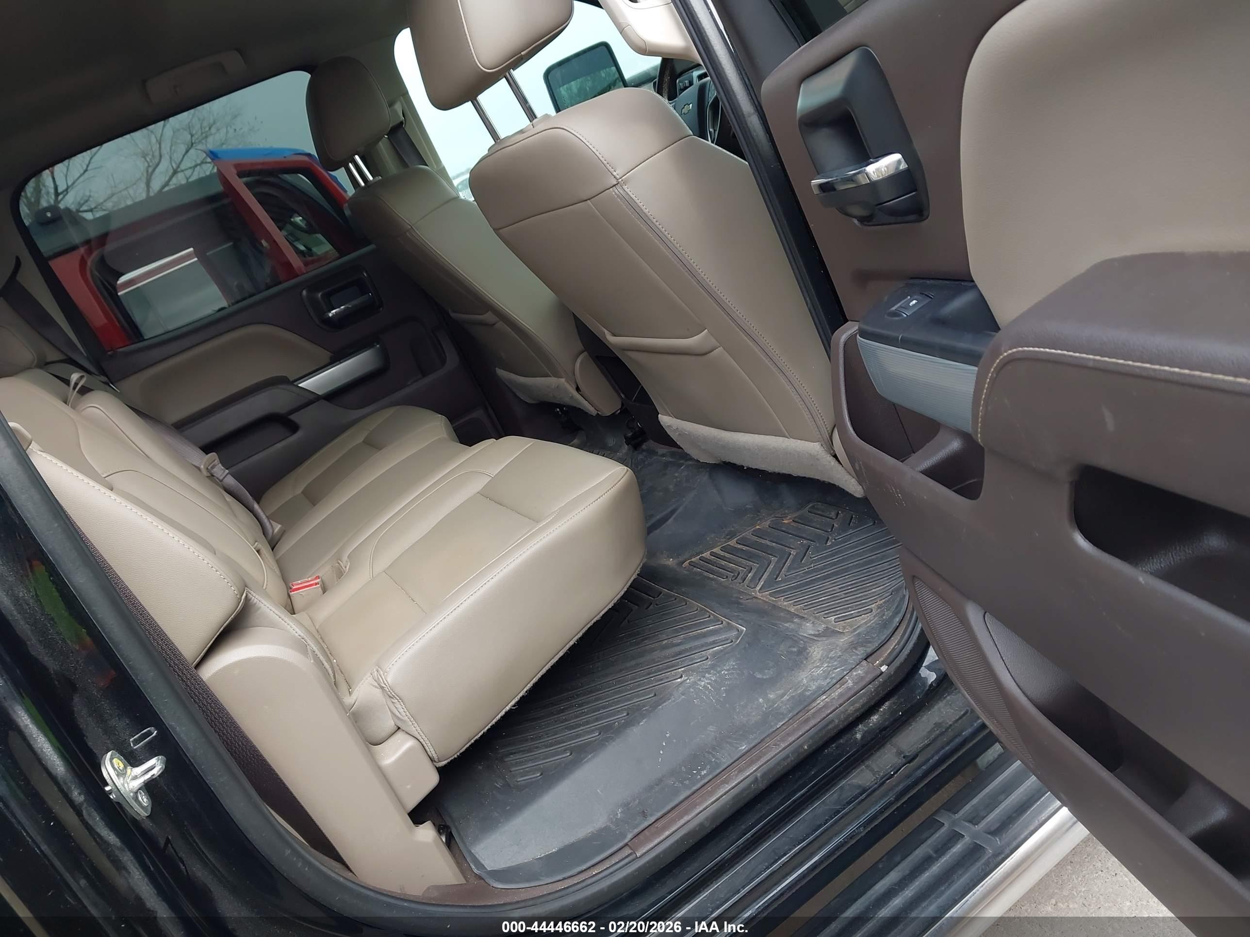 CHEVROLET SILVERADO image 8