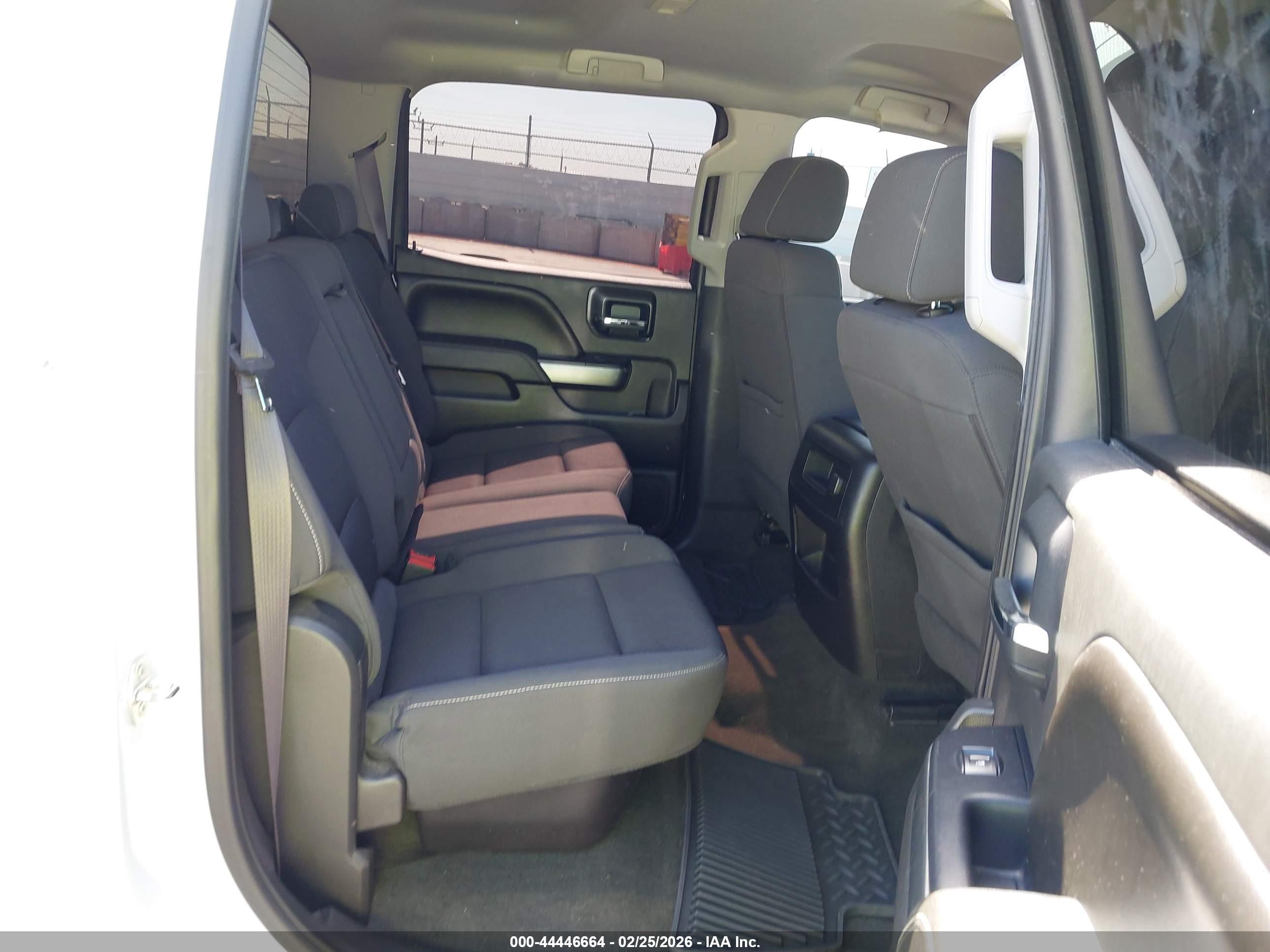 CHEVROLET SILVERADO image 8