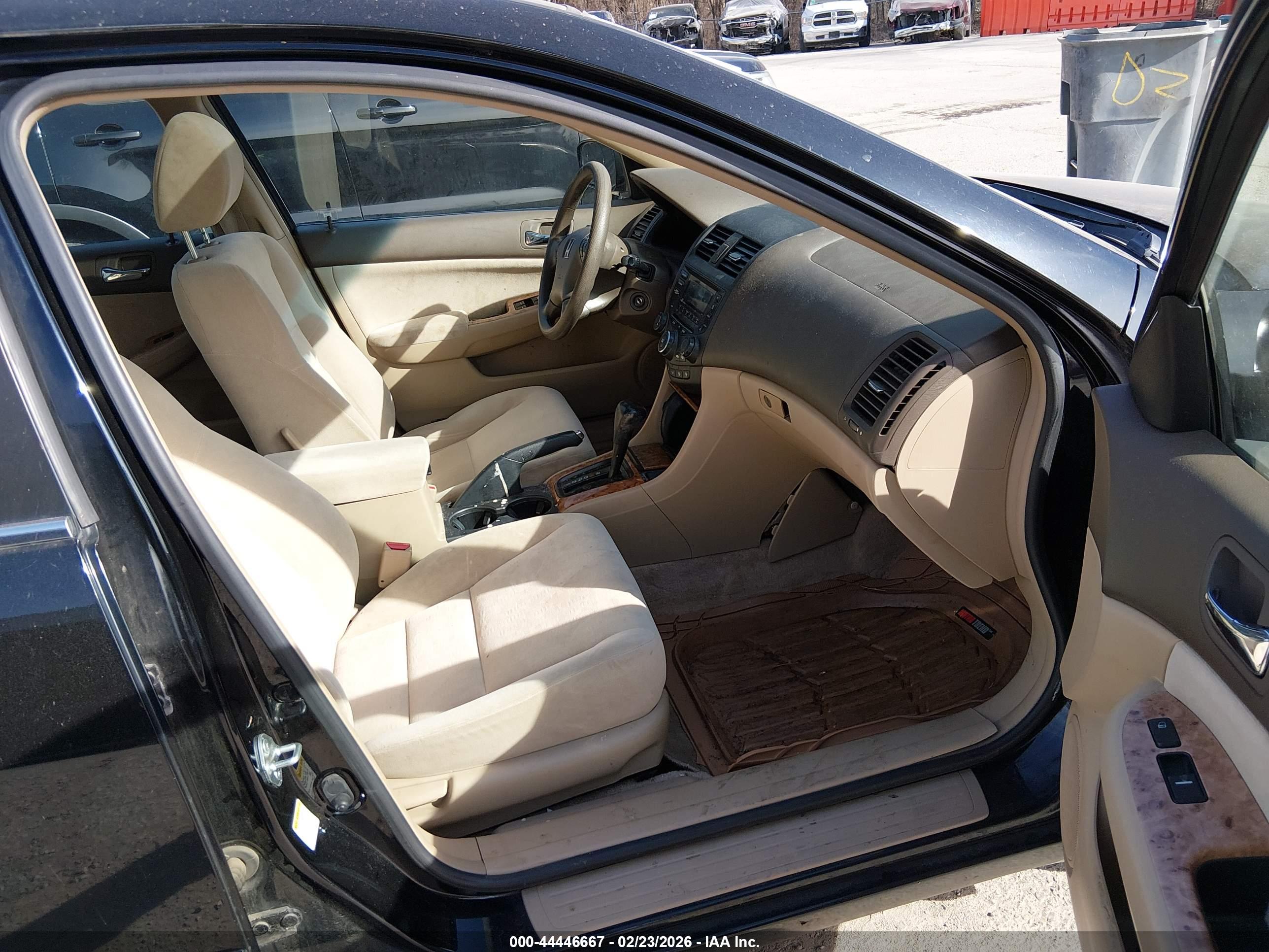 HONDA ACCORD image 5