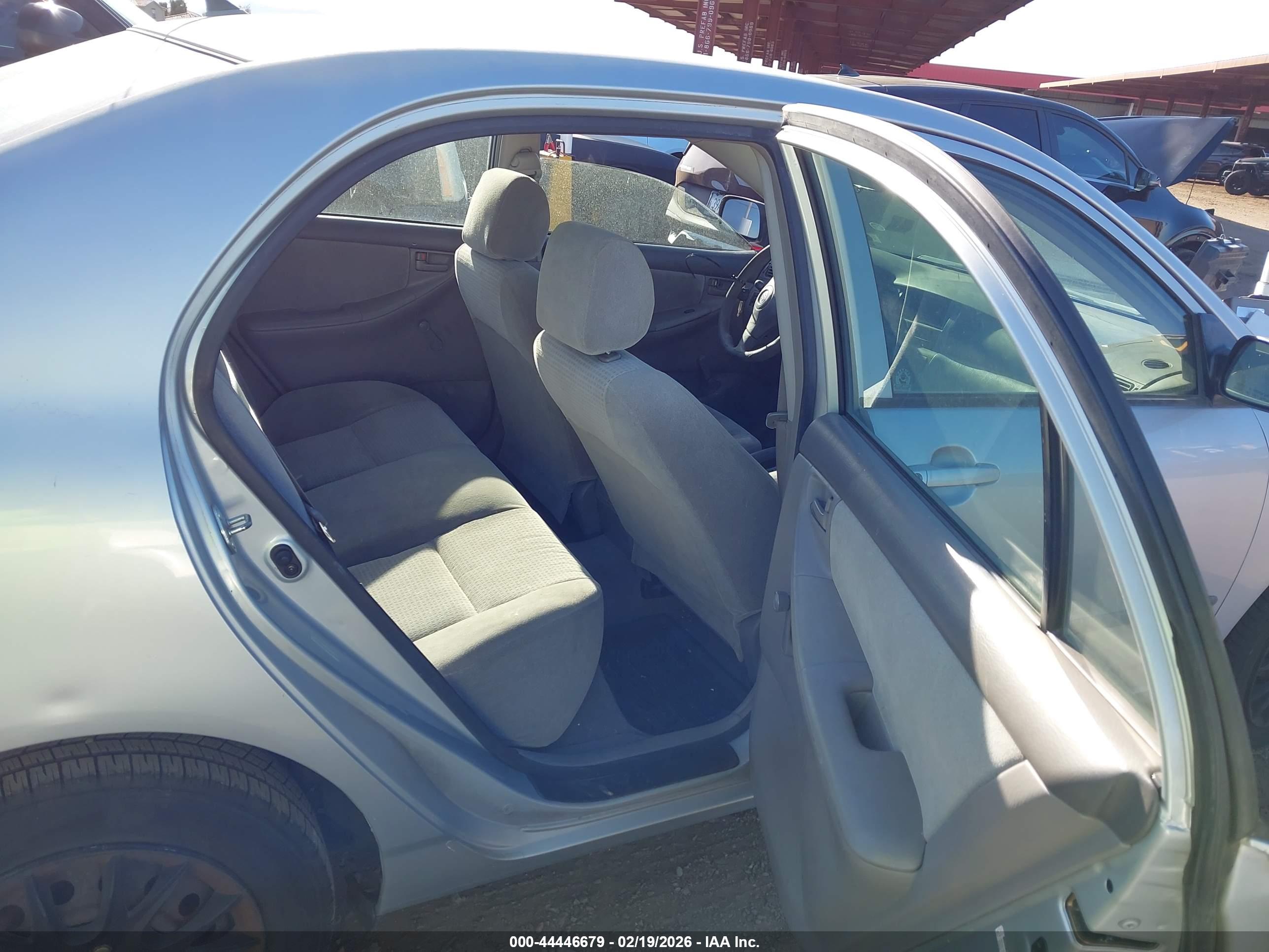 TOYOTA COROLLA image 8