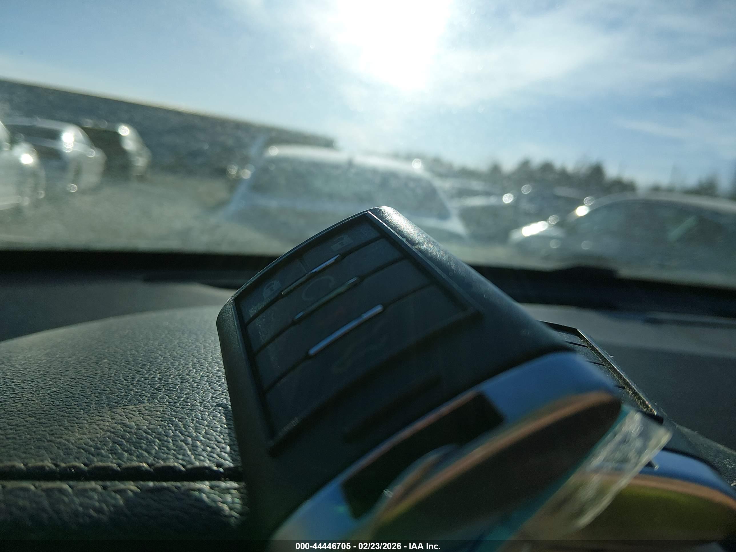 CADILLAC SRX image 11