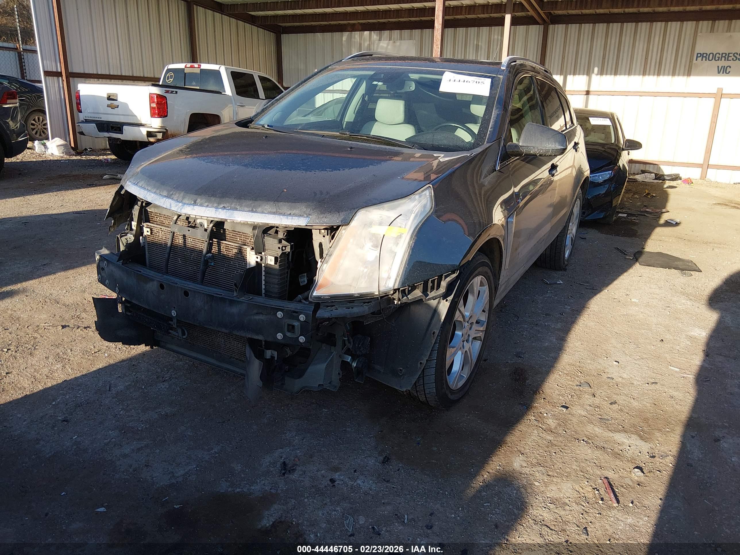 CADILLAC SRX image 2