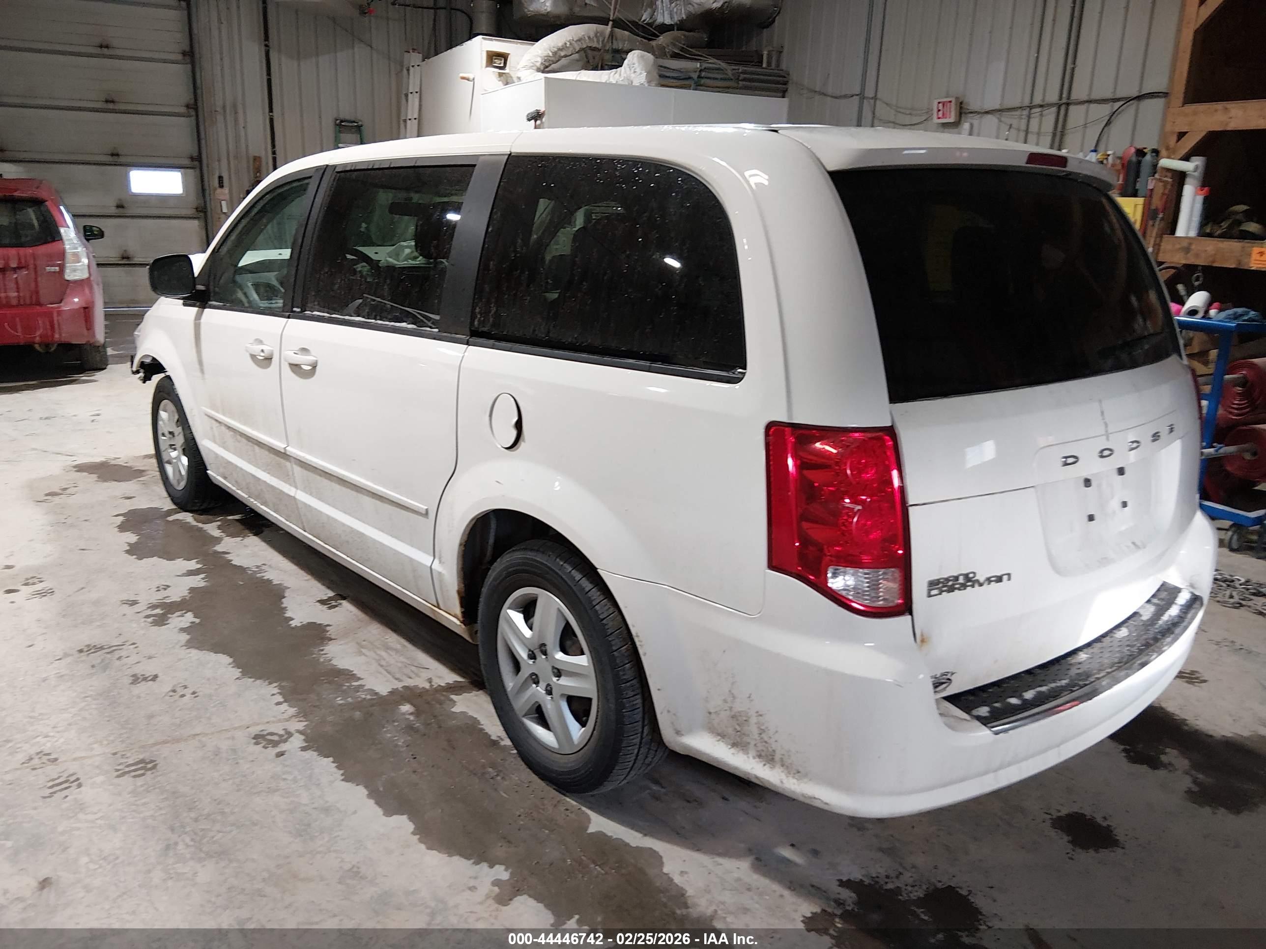 DODGE GRAND image 3