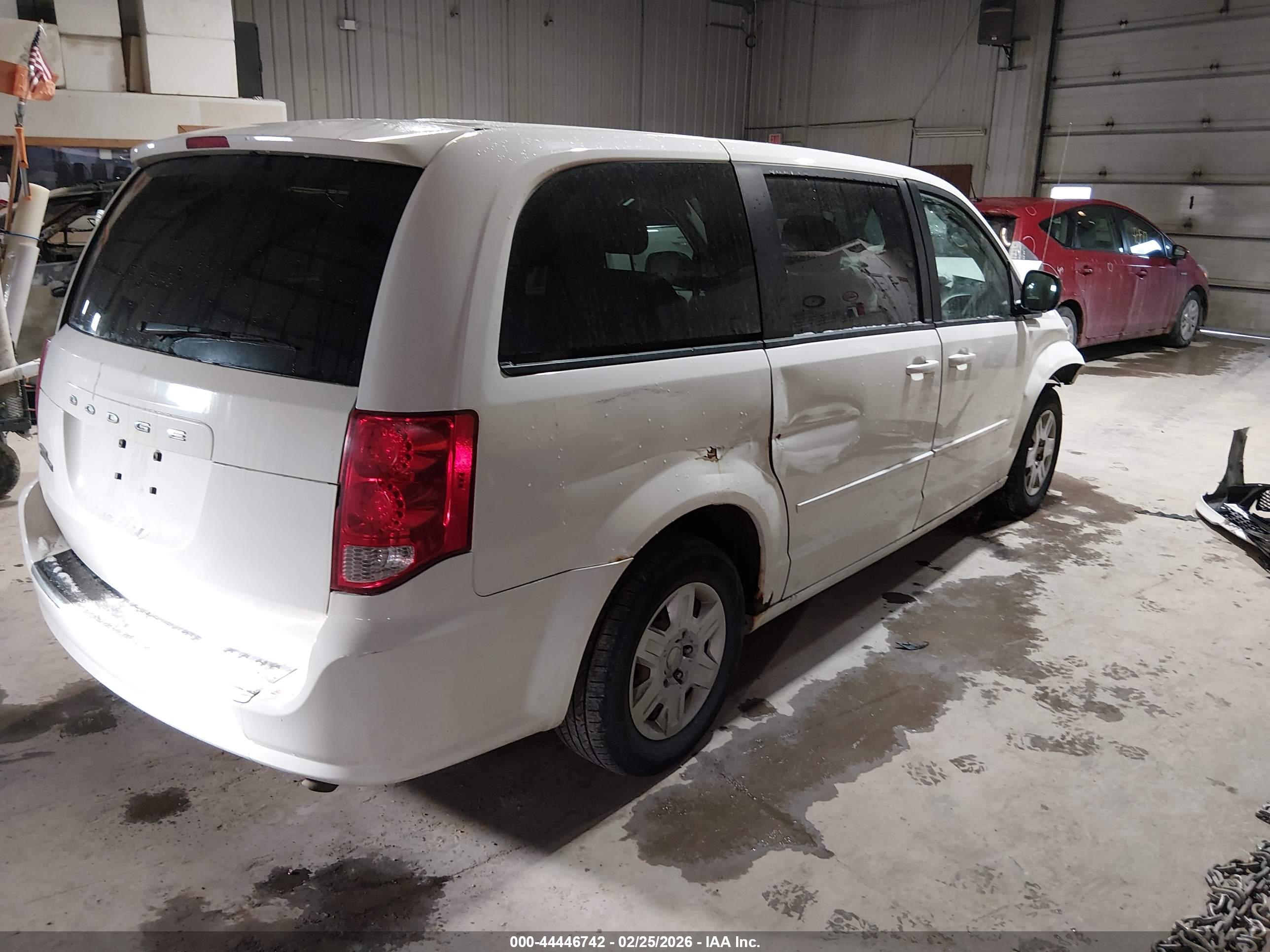 DODGE GRAND image 4