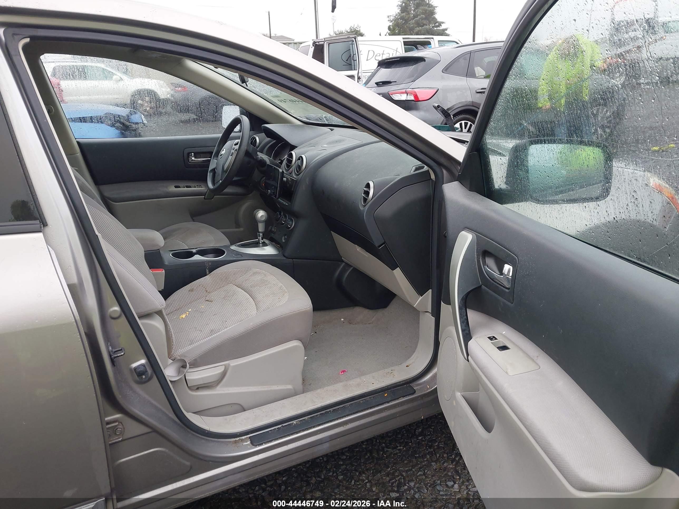 NISSAN ROGUE image 5