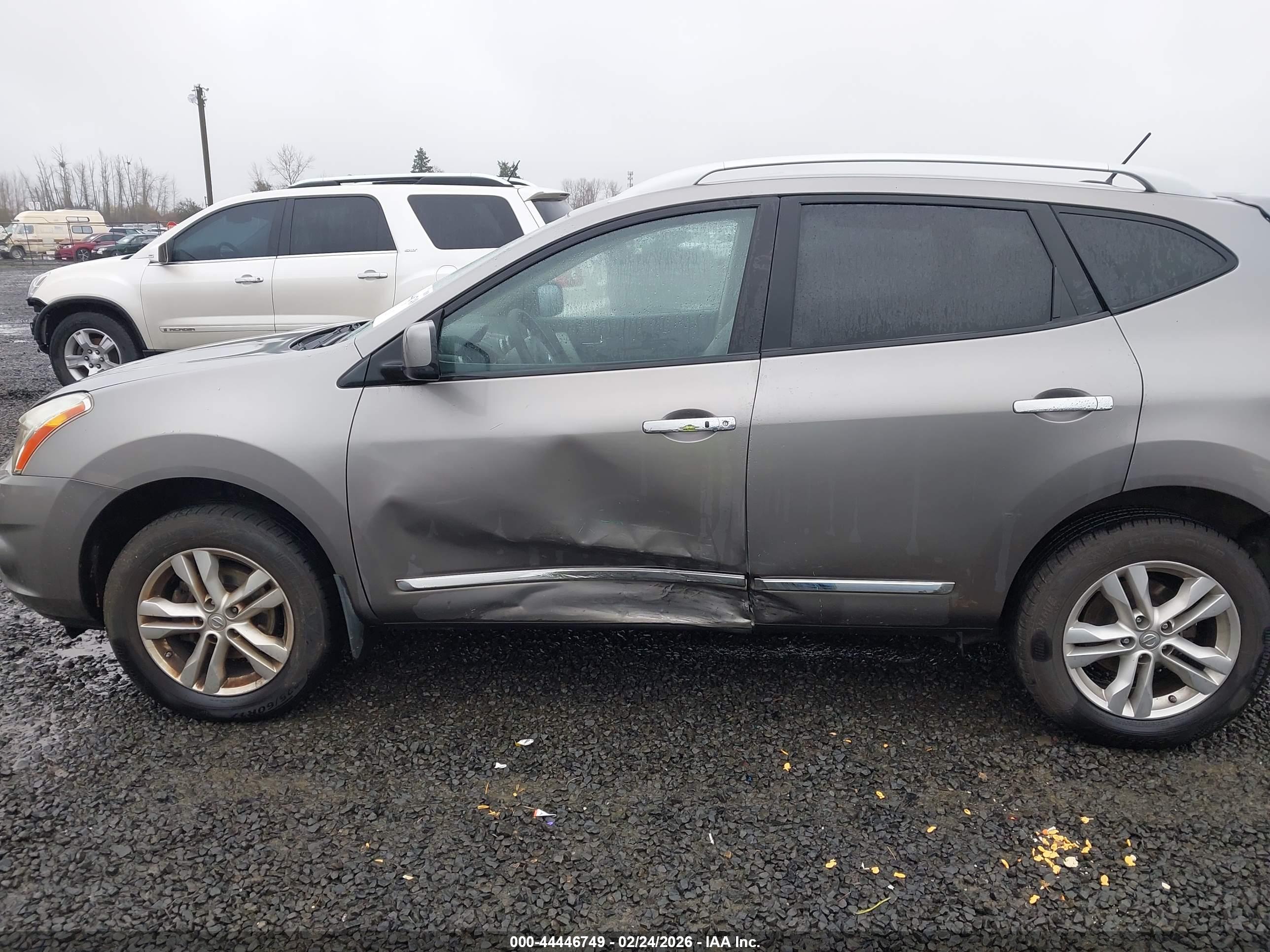 NISSAN ROGUE image 6