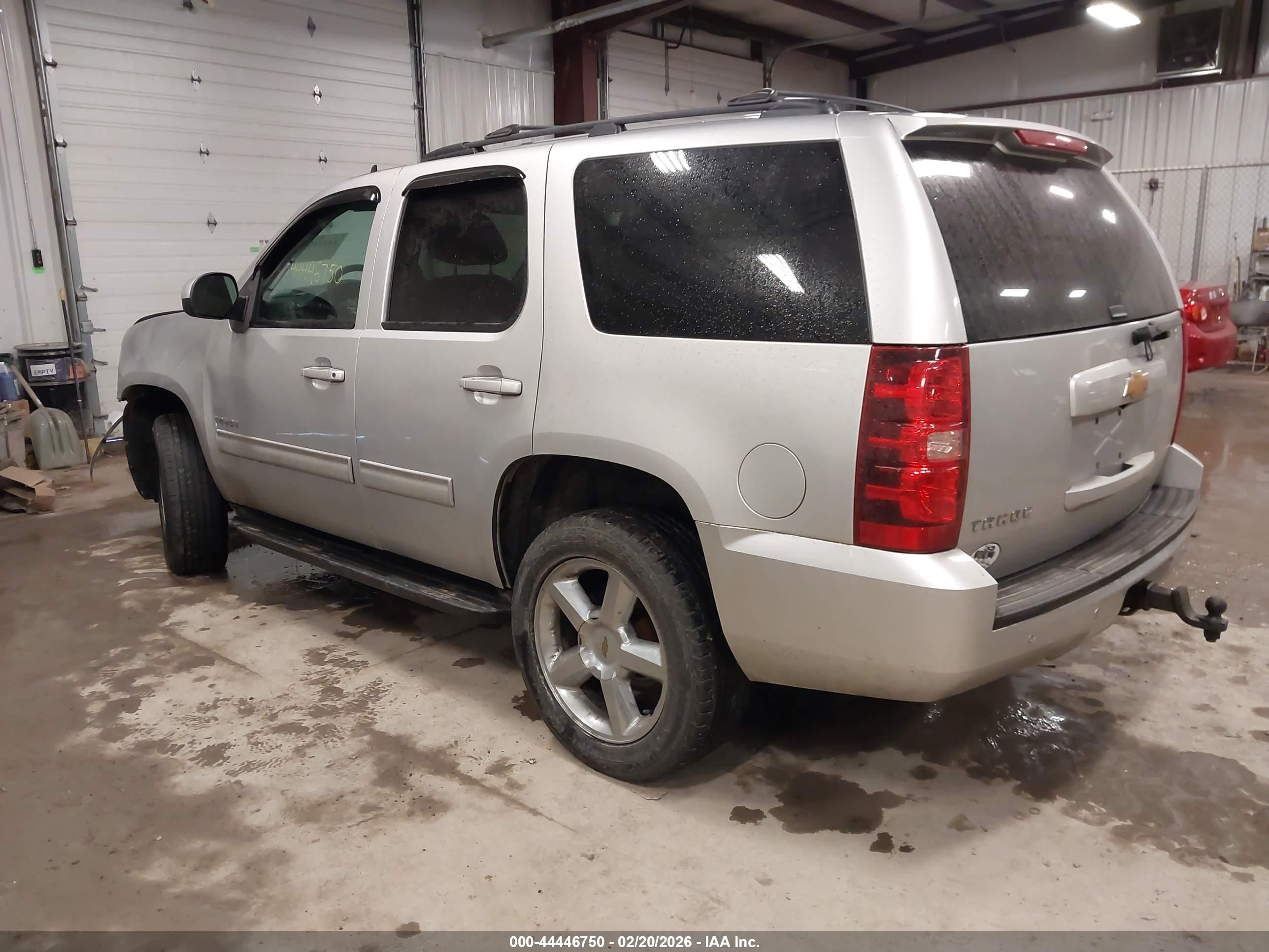 CHEVROLET TAHOE image 3