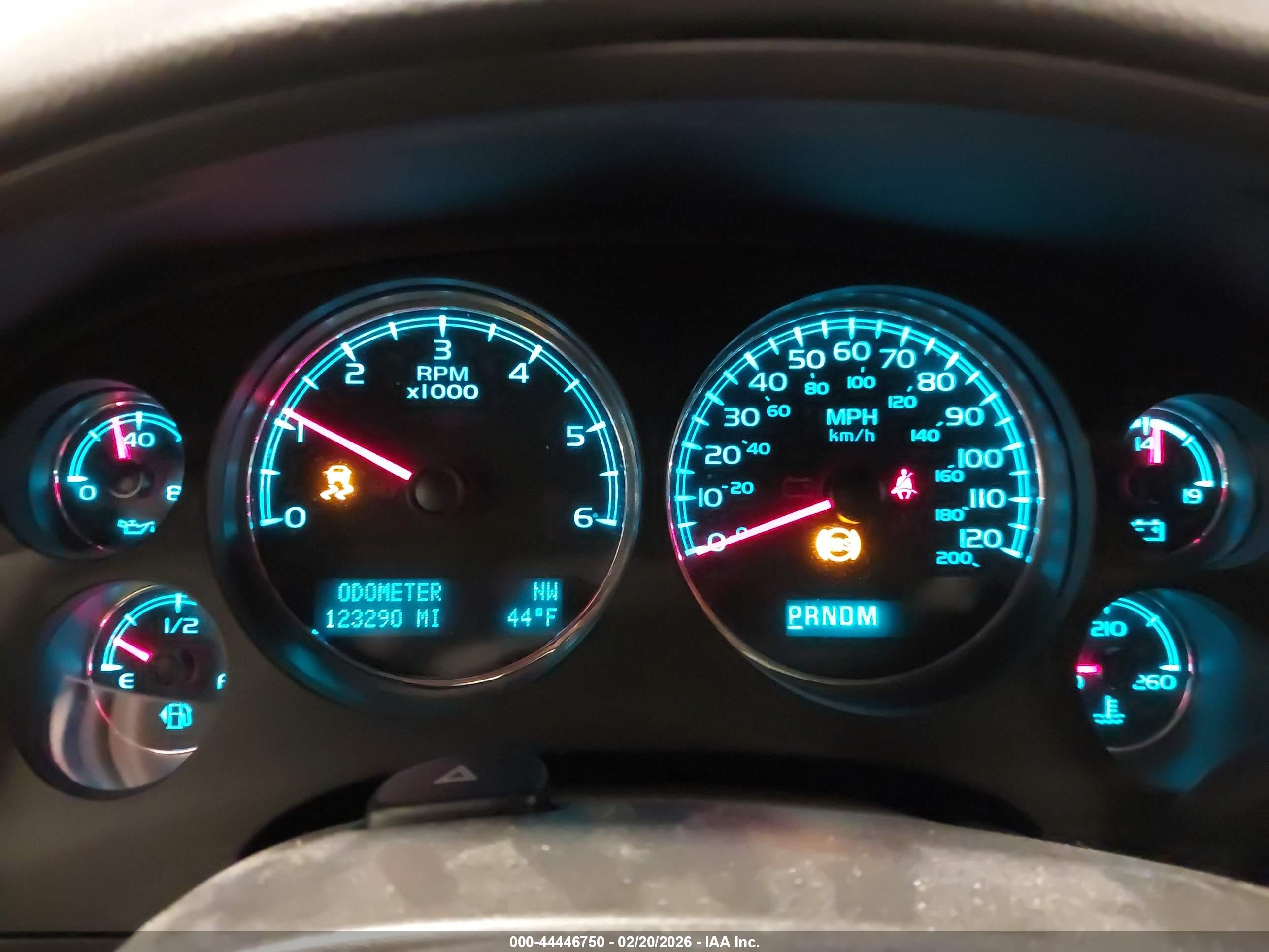 CHEVROLET TAHOE image 7