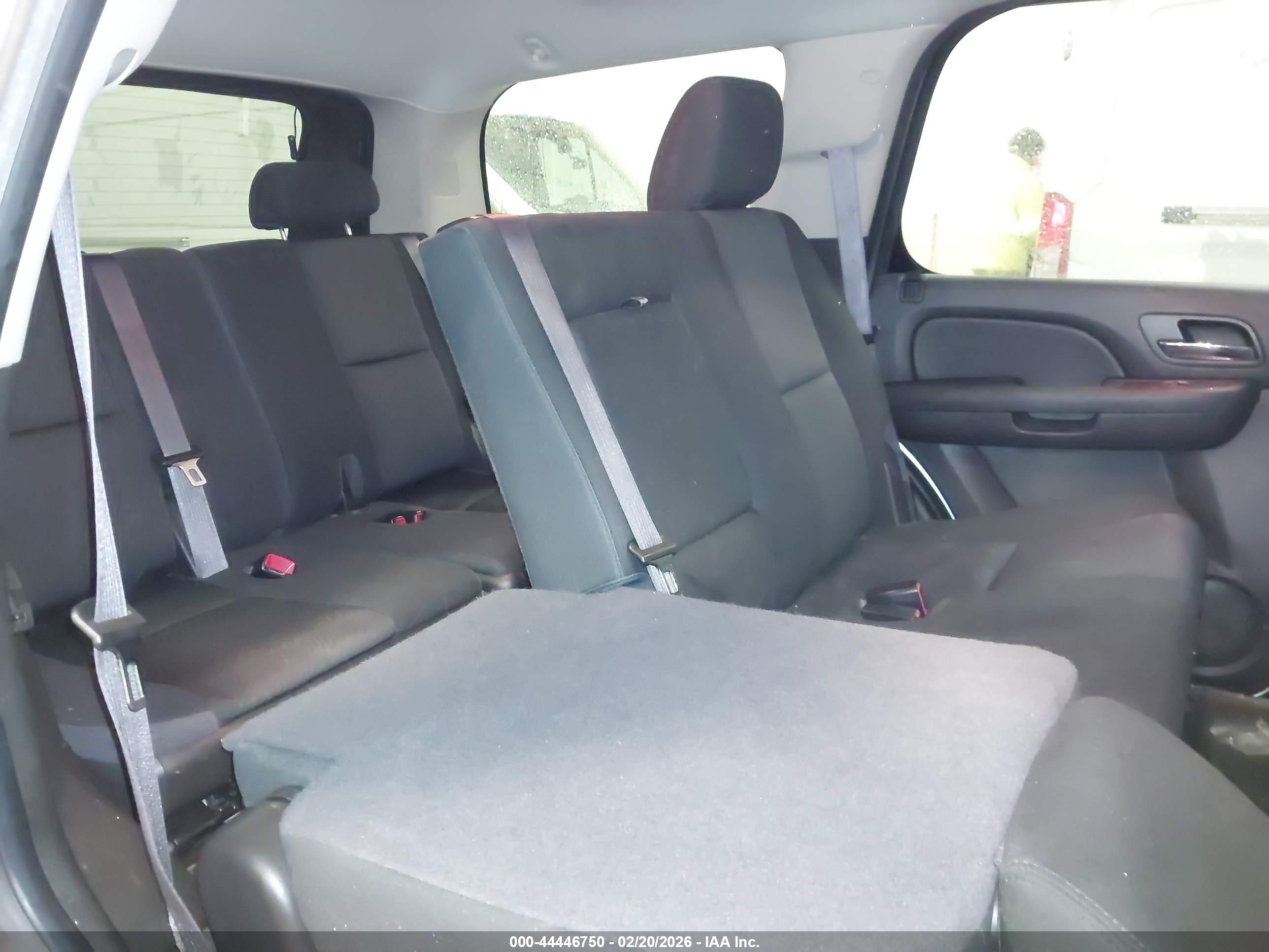 CHEVROLET TAHOE image 8