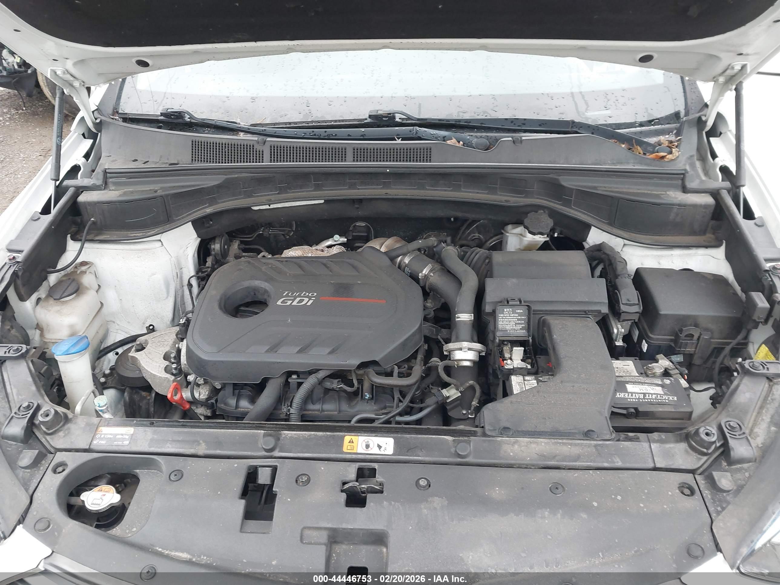 HYUNDAI SANTA image 10
