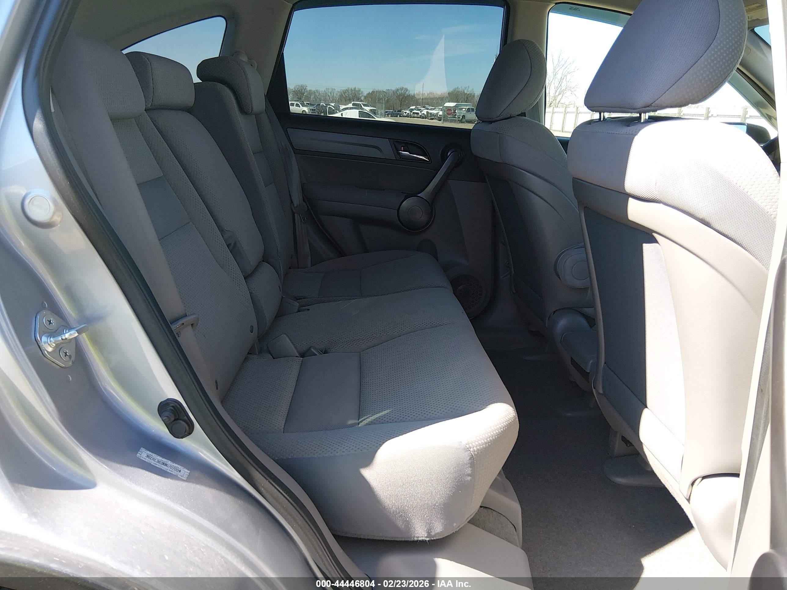 HONDA CR-V image 8