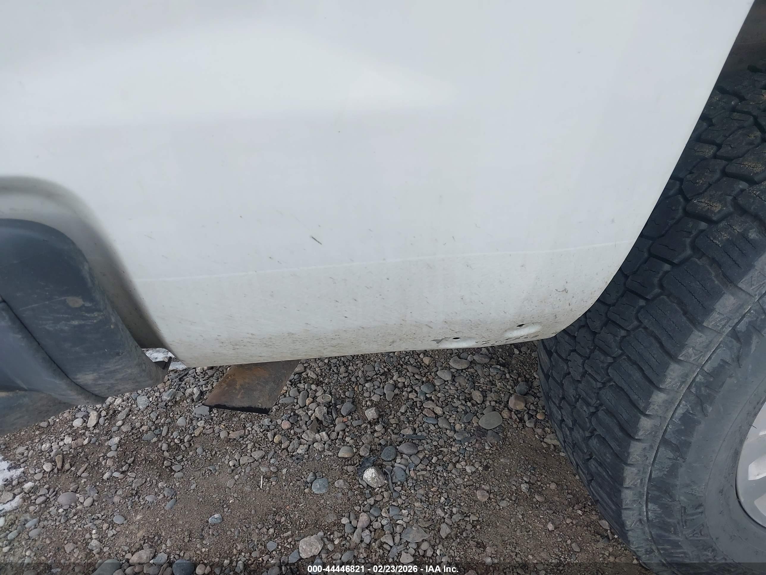 CHEVROLET SILVERADO image 6