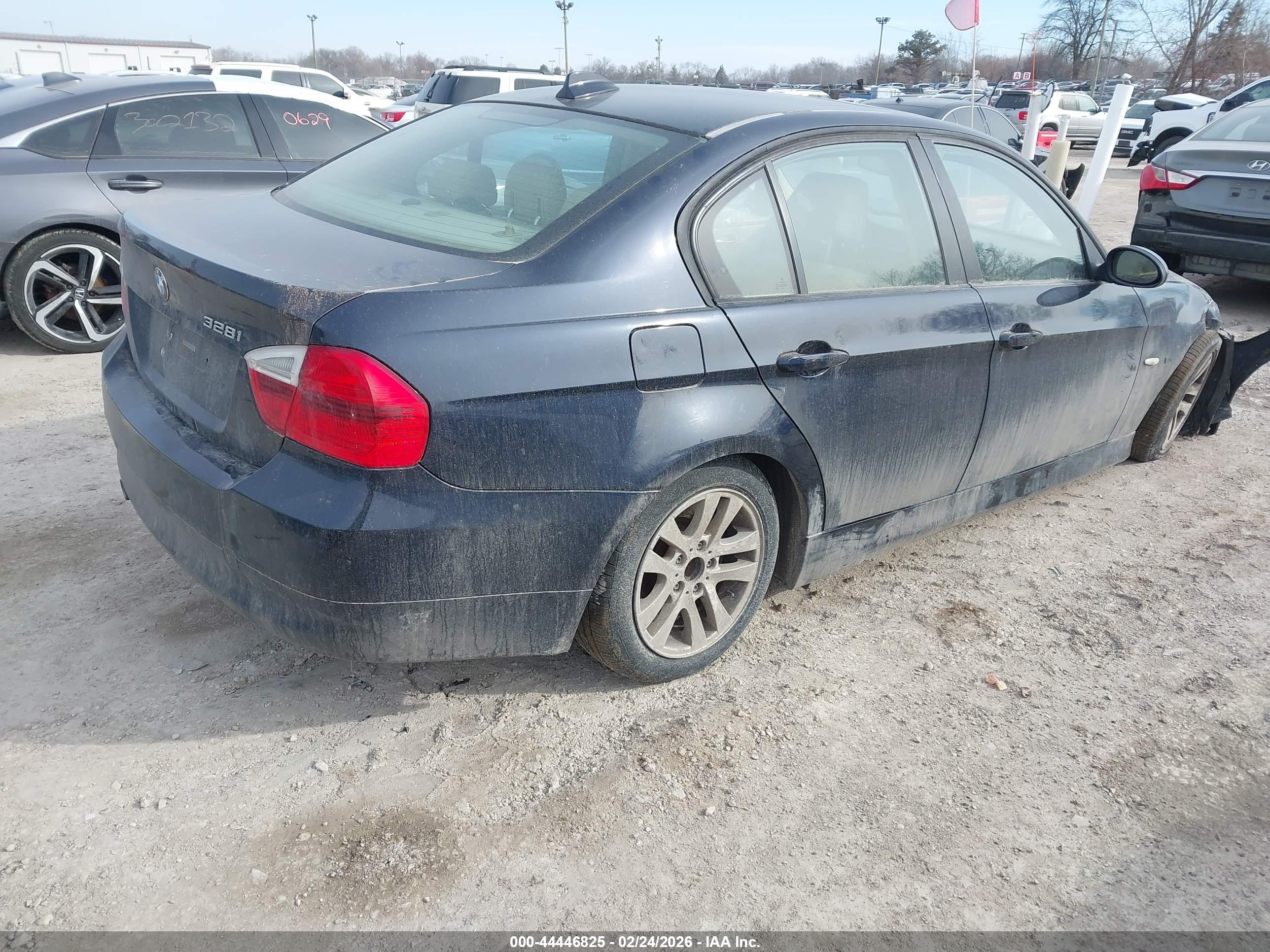 BMW 328I image 4