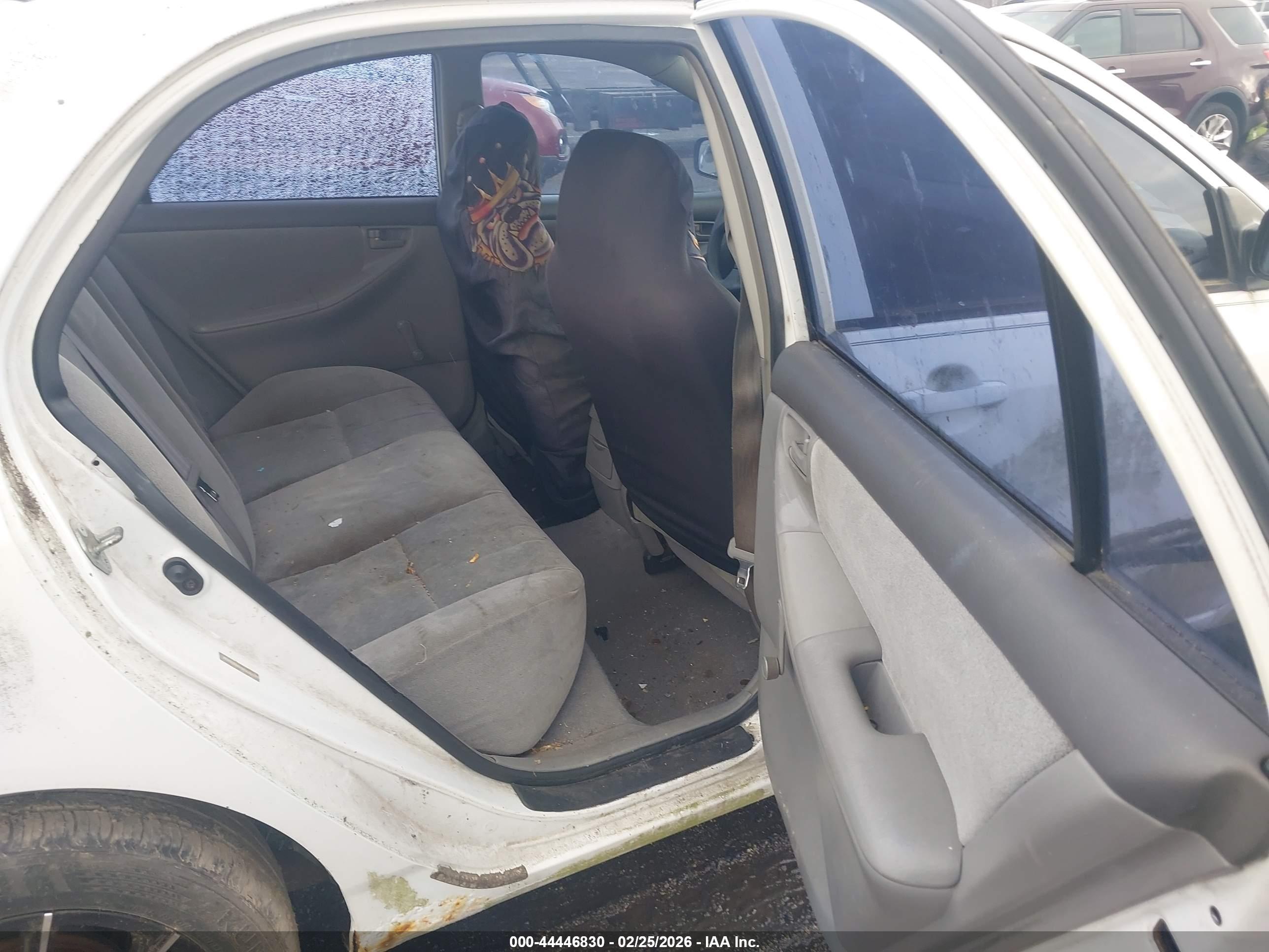 TOYOTA COROLLA image 8