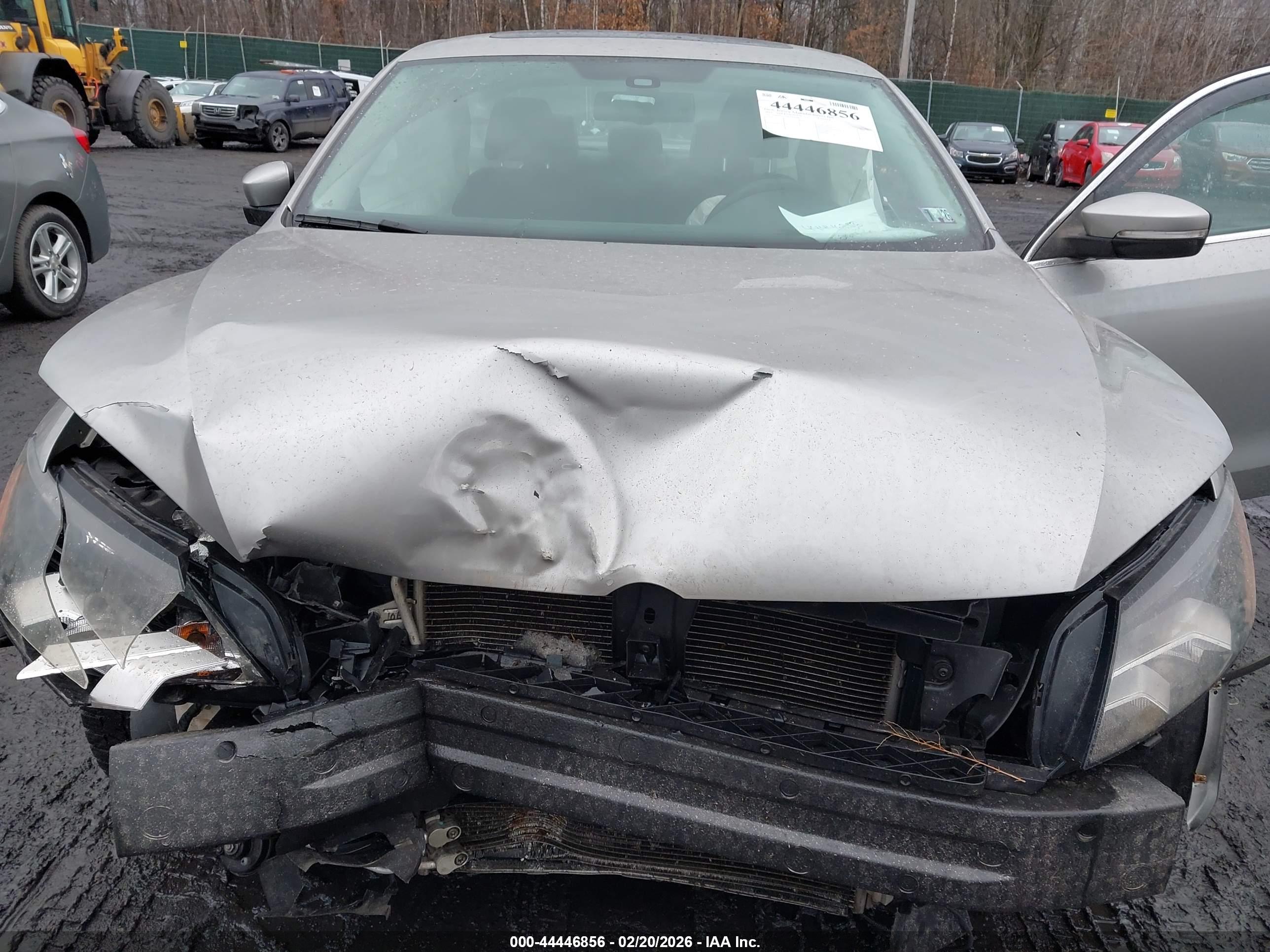 VOLKSWAGEN PASSAT image 6