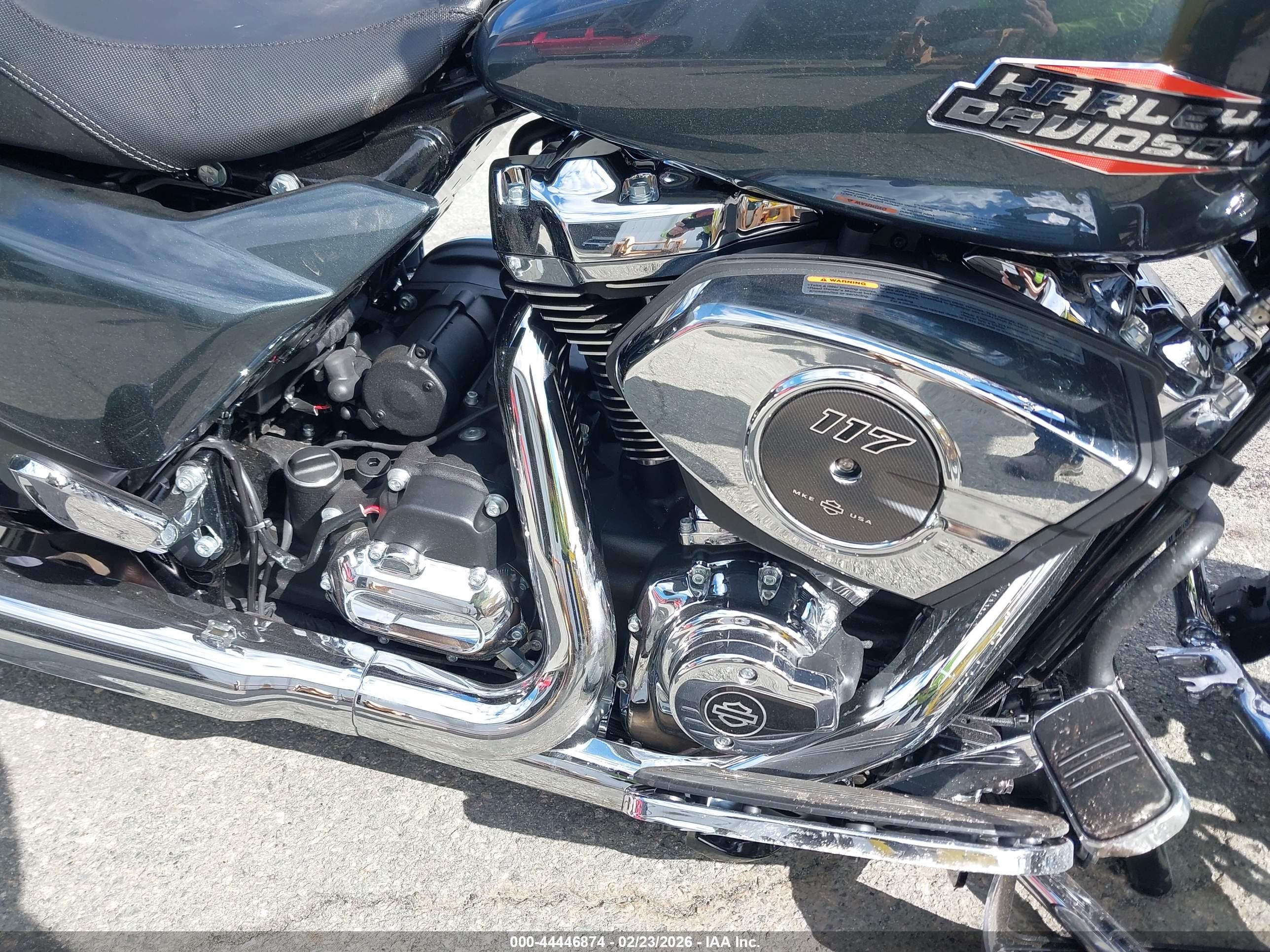HARLEY-DAVIDSON FLTRX image 8