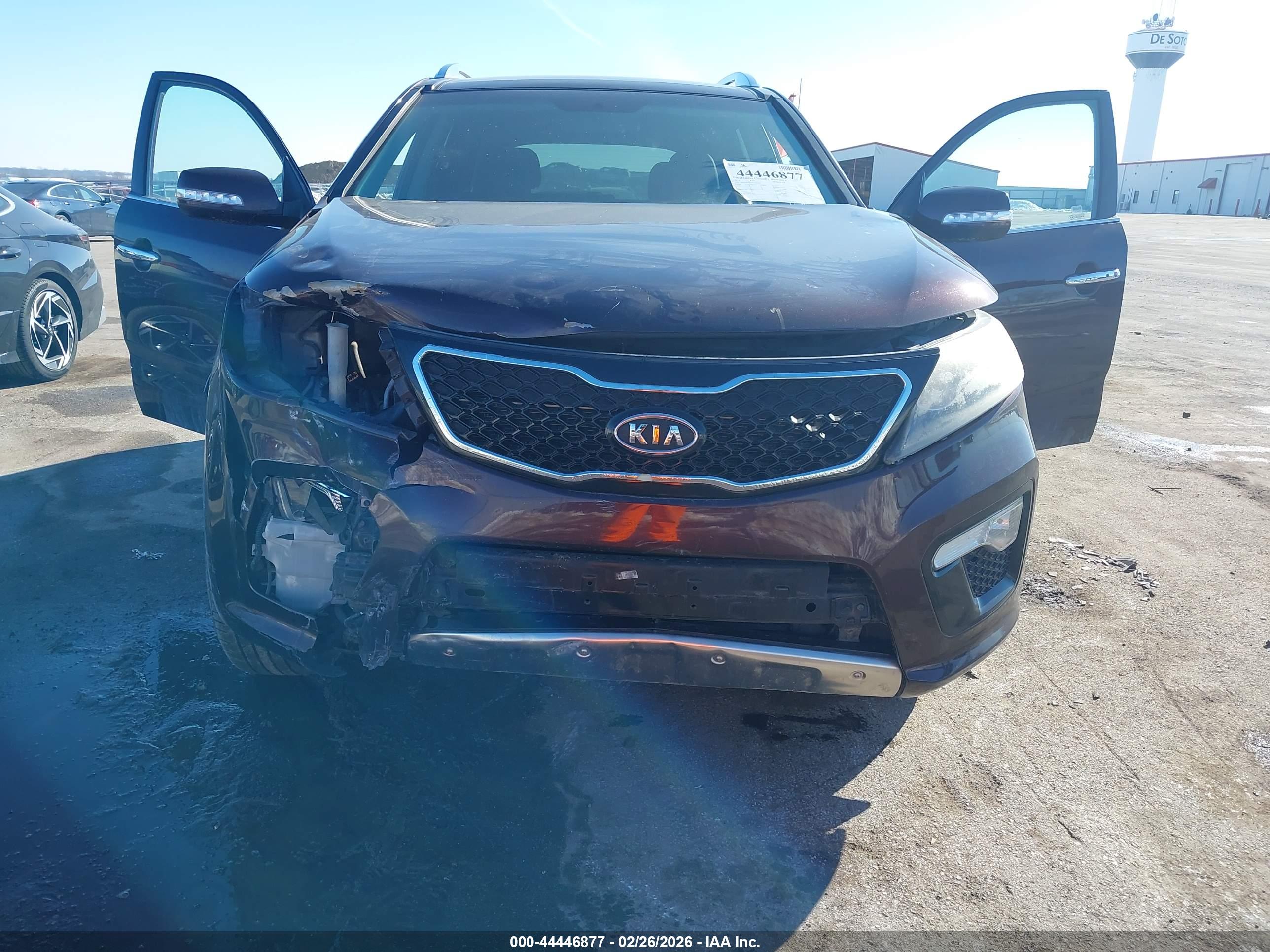 KIA SORENTO image 6
