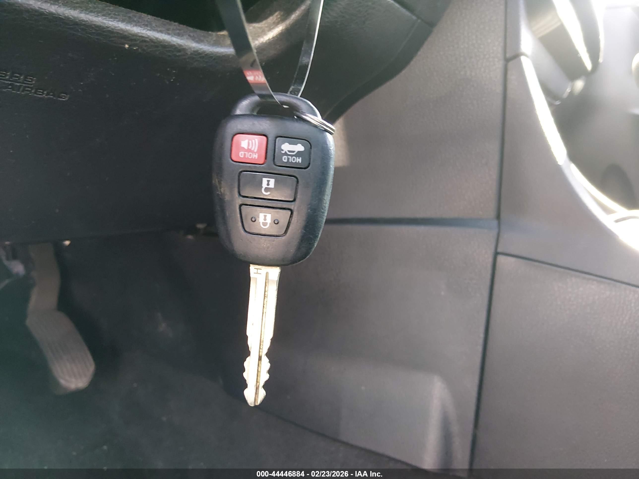TOYOTA COROLLA image 11
