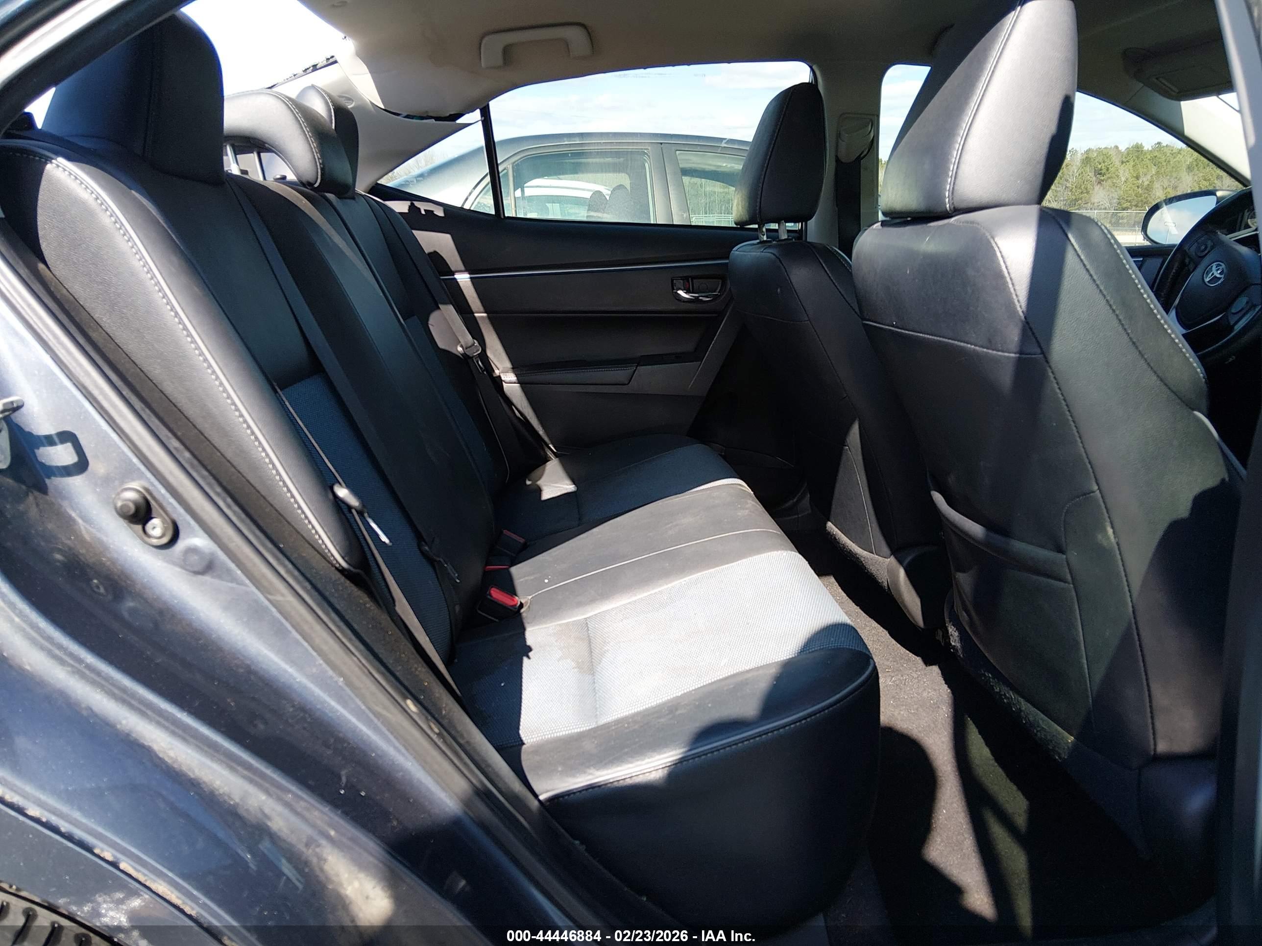 TOYOTA COROLLA image 8