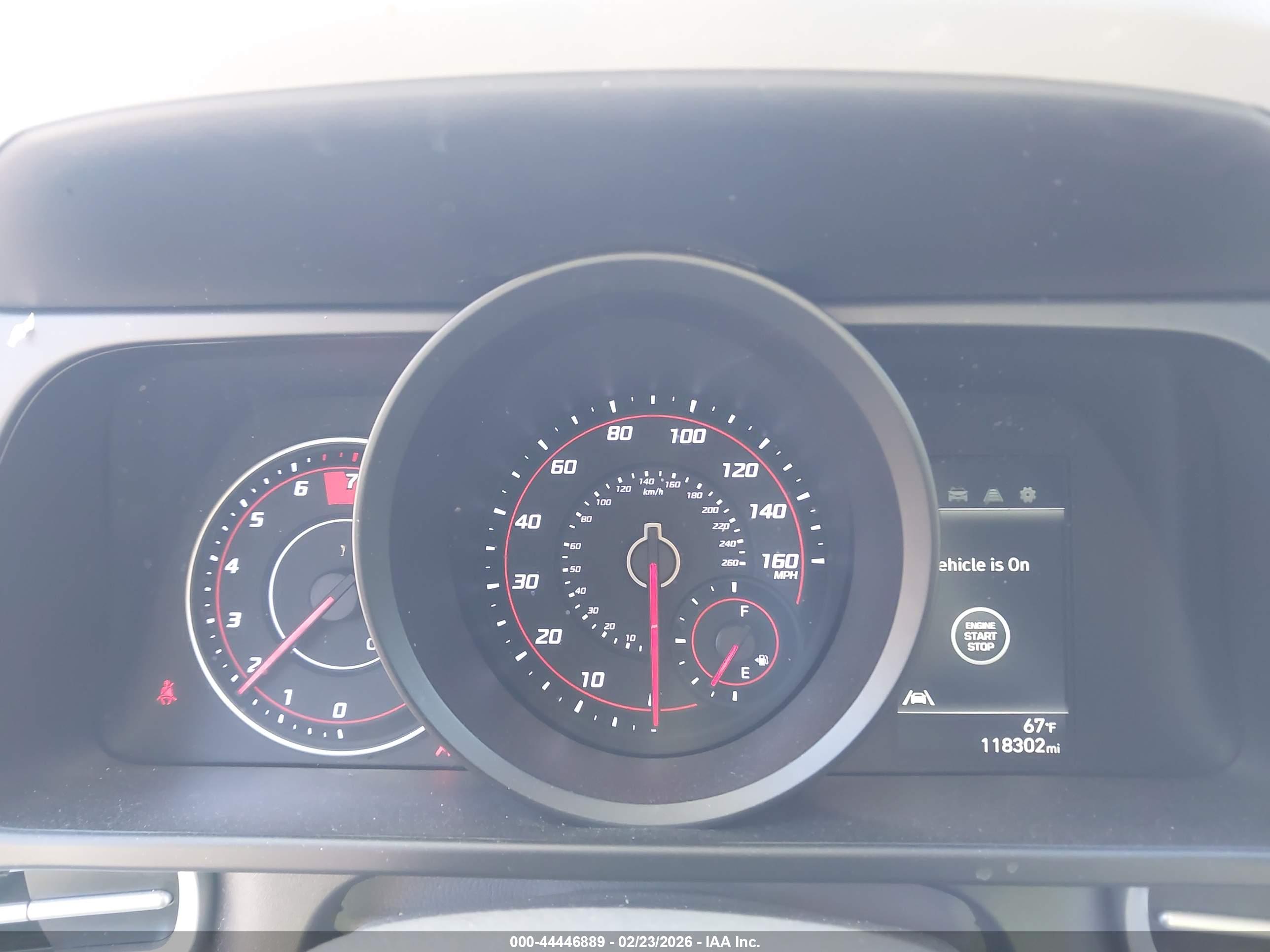 HYUNDAI ELANTRA image 7