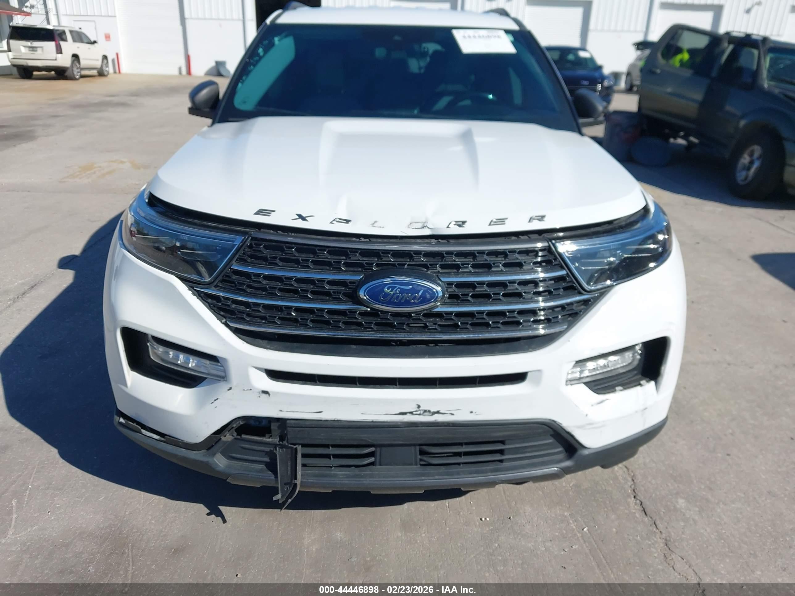 FORD EXPLORER image 6