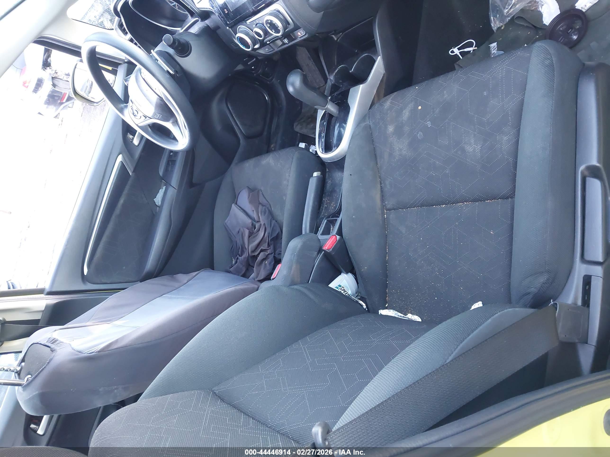 HONDA FIT image 5
