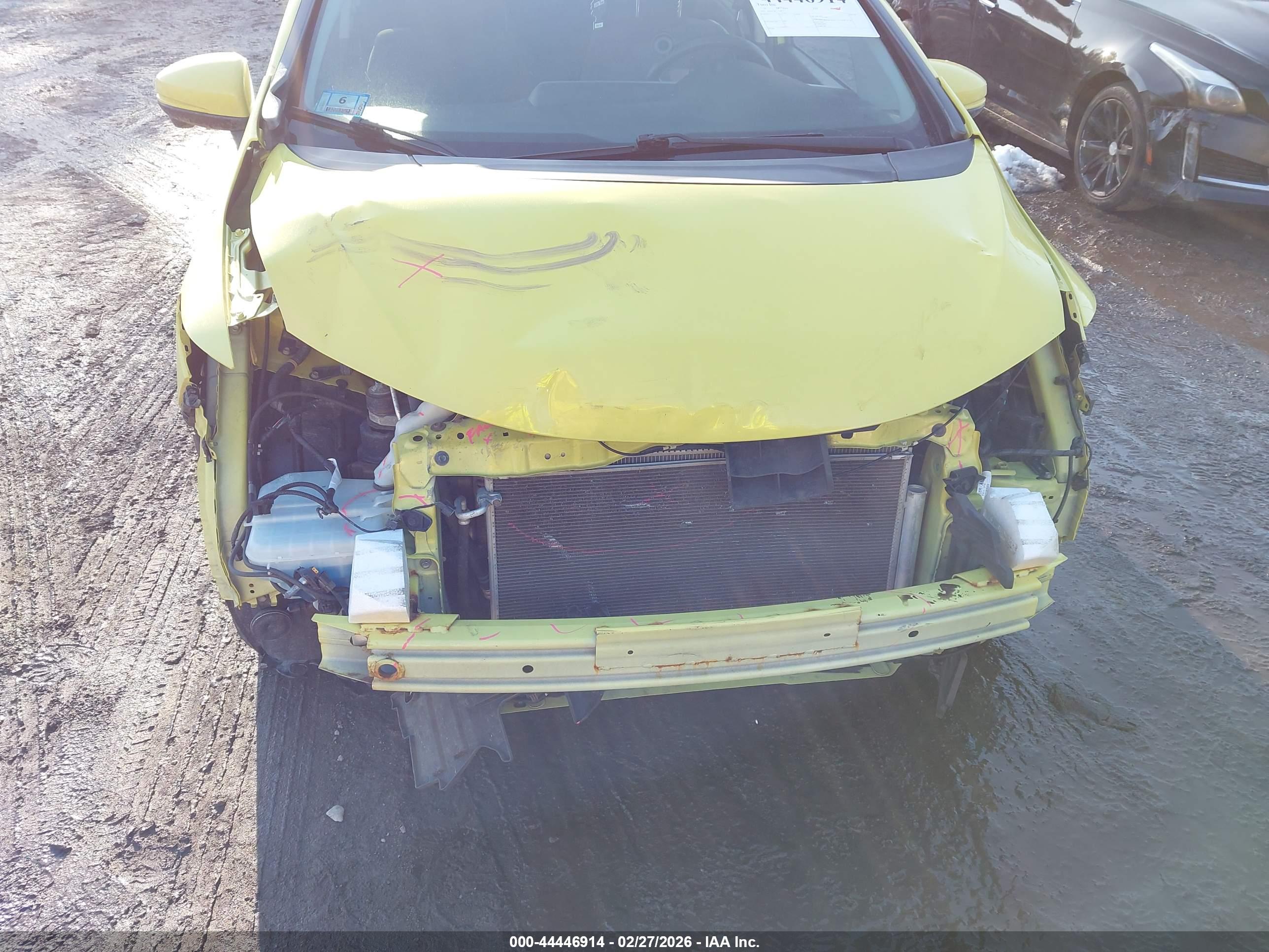 HONDA FIT image 6
