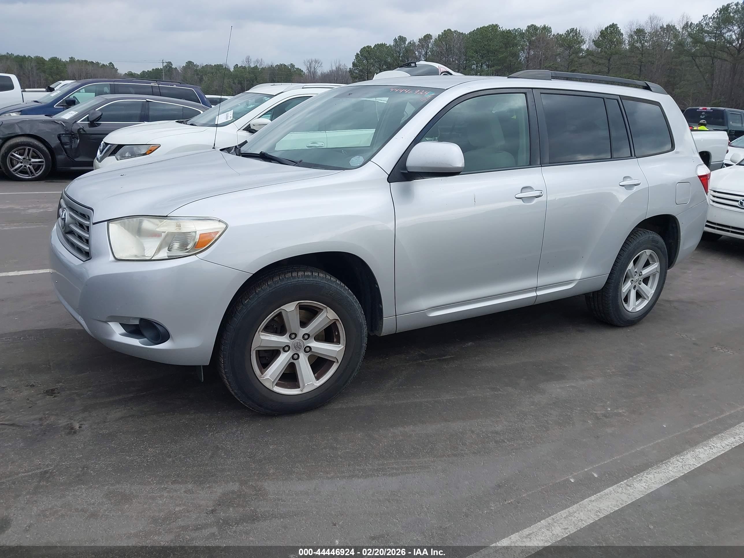 TOYOTA HIGHLANDER image 2